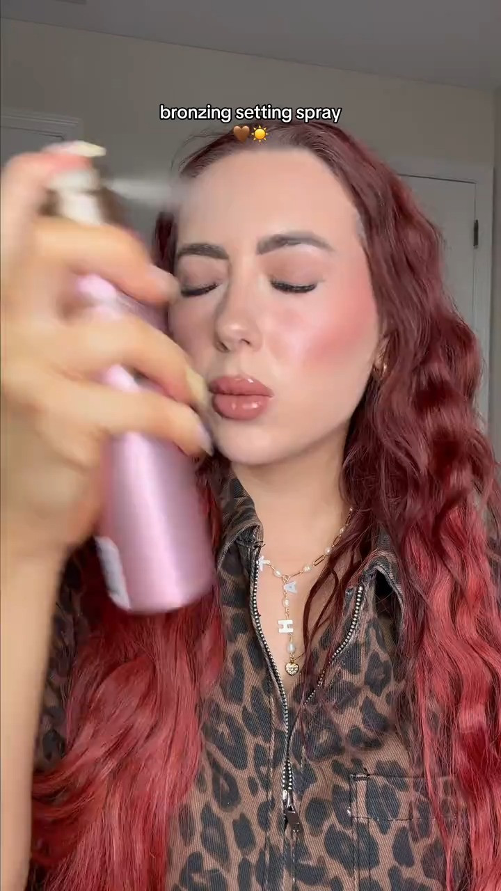 Can we say GLOWING!! ☀️✨✨#onesize #onesizesettingspray #settingspray #bronzesettingspray #ad @ONE SIZE BEAUTY  

 #LTKgrwm #LTKselfcare #LTKBeauty