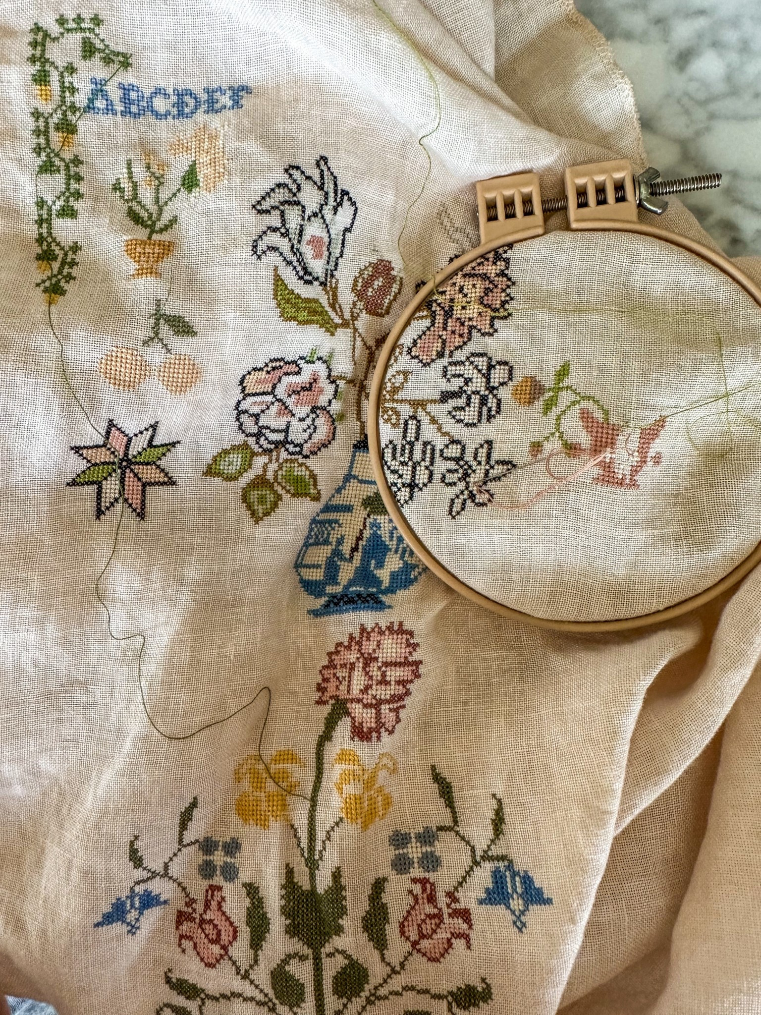 Stitching this GigiR design today! Every motif is a win in my book! 

#LTKFallSale #LTKSeasonal #LTKStyleTip