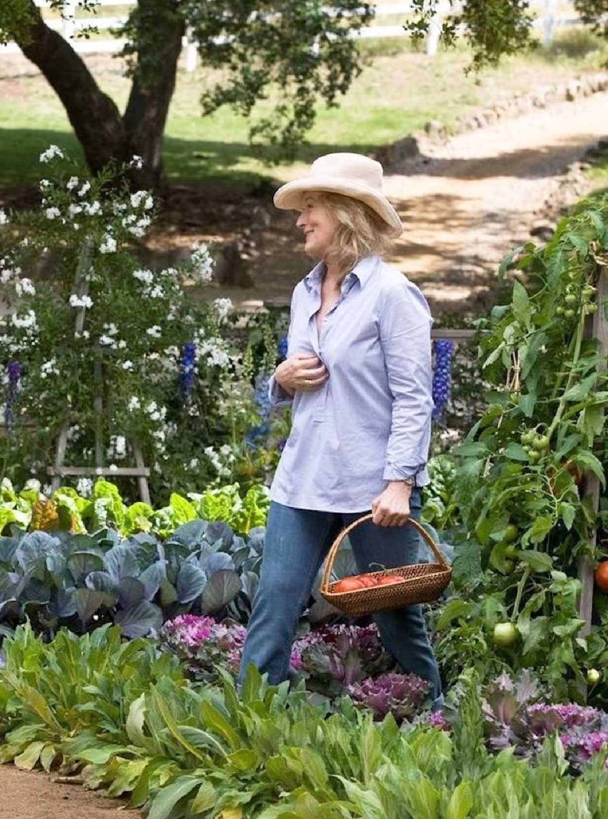 Nancy Meyers wardrobe essentials