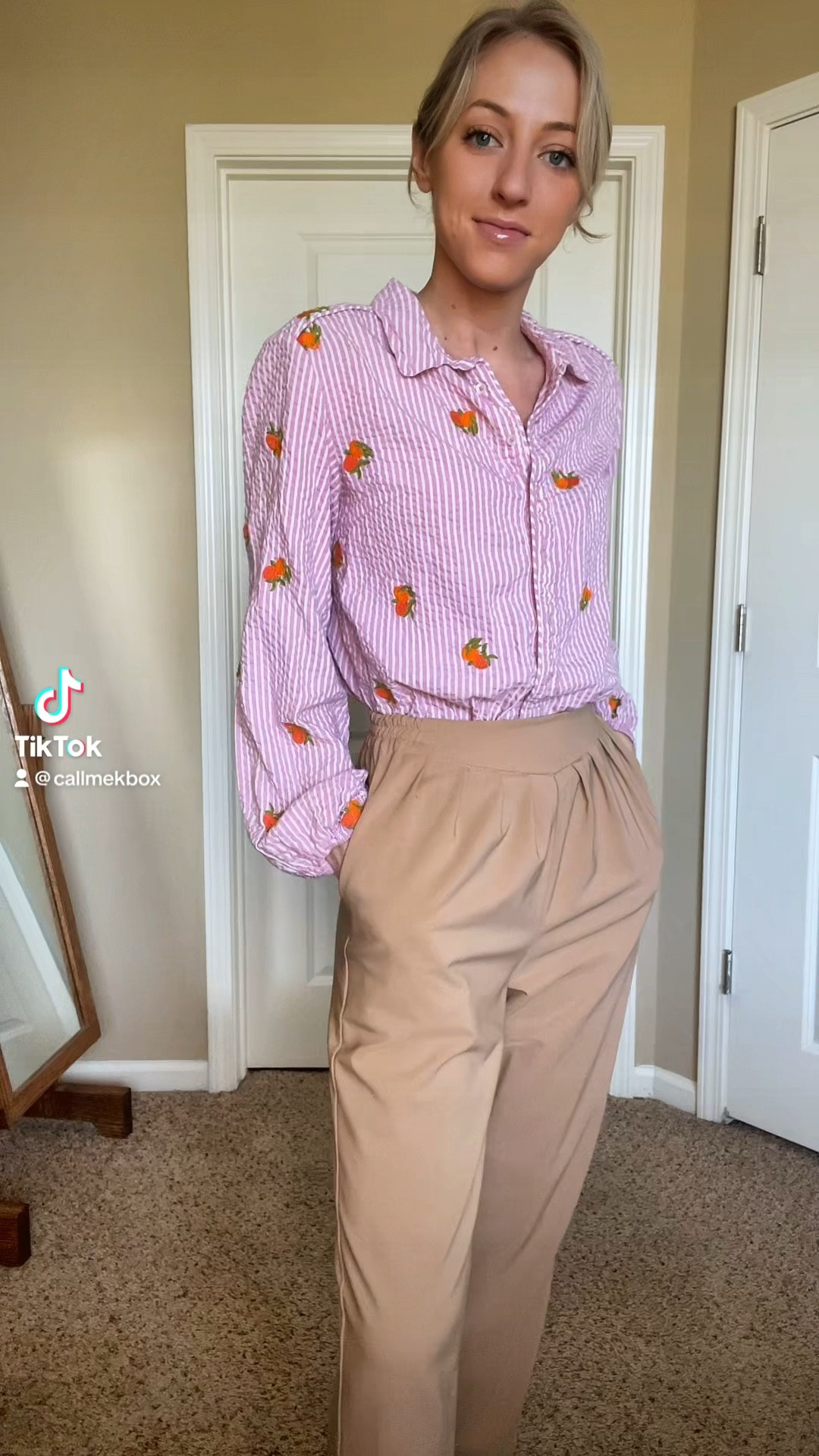 Business casual and smart casual outfit for summer! This outfit formula works every time - it’s so comfy, but looks professional and bright! Striped button down top is Anthropologie (no longer available) but I tagged many similar tops! Trousers feel like LuluLemon 🤤 and the pockets are real 🙌 10/10 recommend
•

ice outfits, Workwear, Smart casual outfits, Business casual outfits, Work outfits, Corporate attire, Dress for success, Professional style, Business professional, Office chic

#LTKworkwear #LTKstyletip #LTKxAnthro