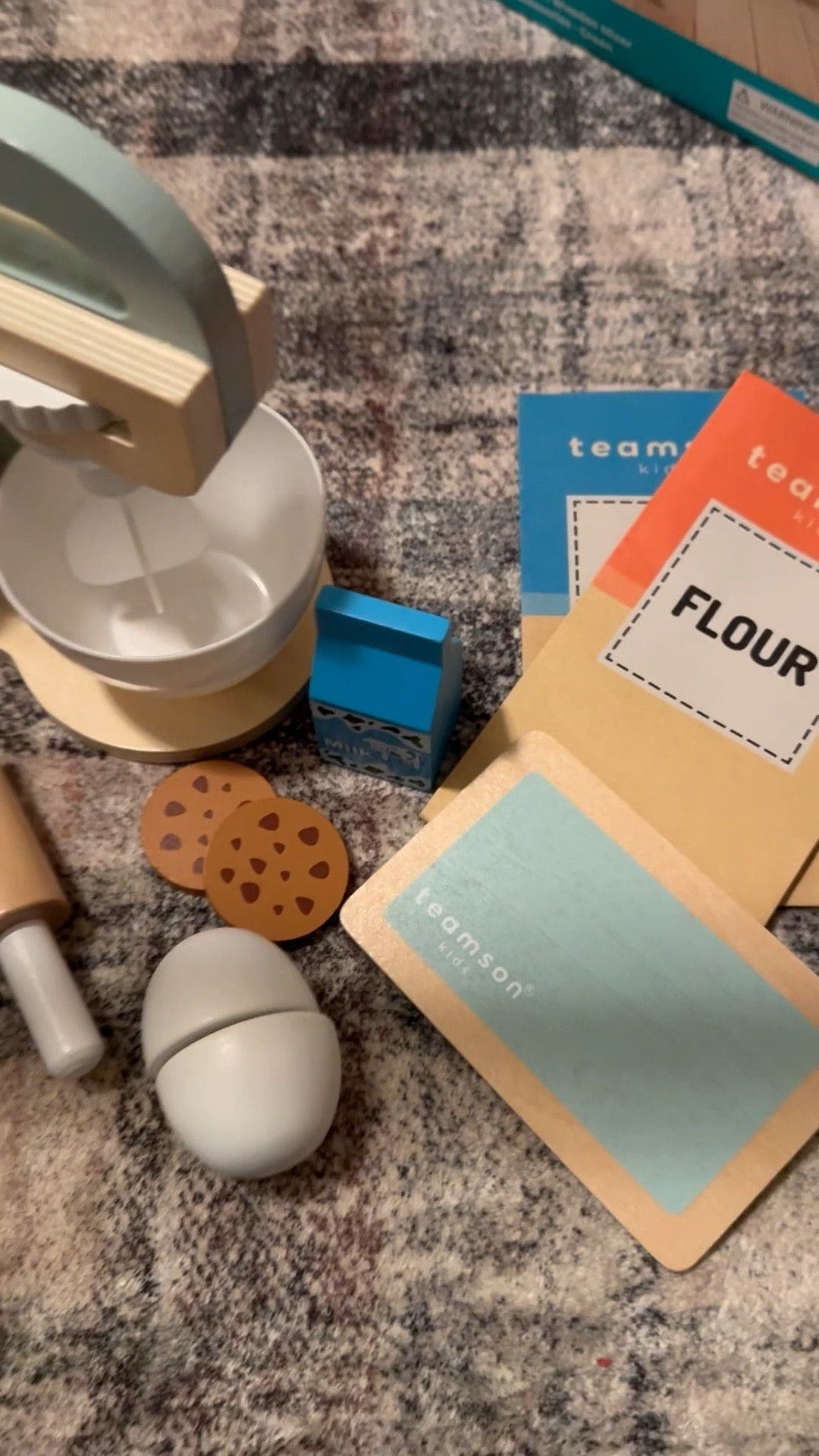 The cutest little gift for a toddler that loves to bake! Should still arrive before Christmas! 



#LTKHoliday #LTKKids #LTKGiftGuide