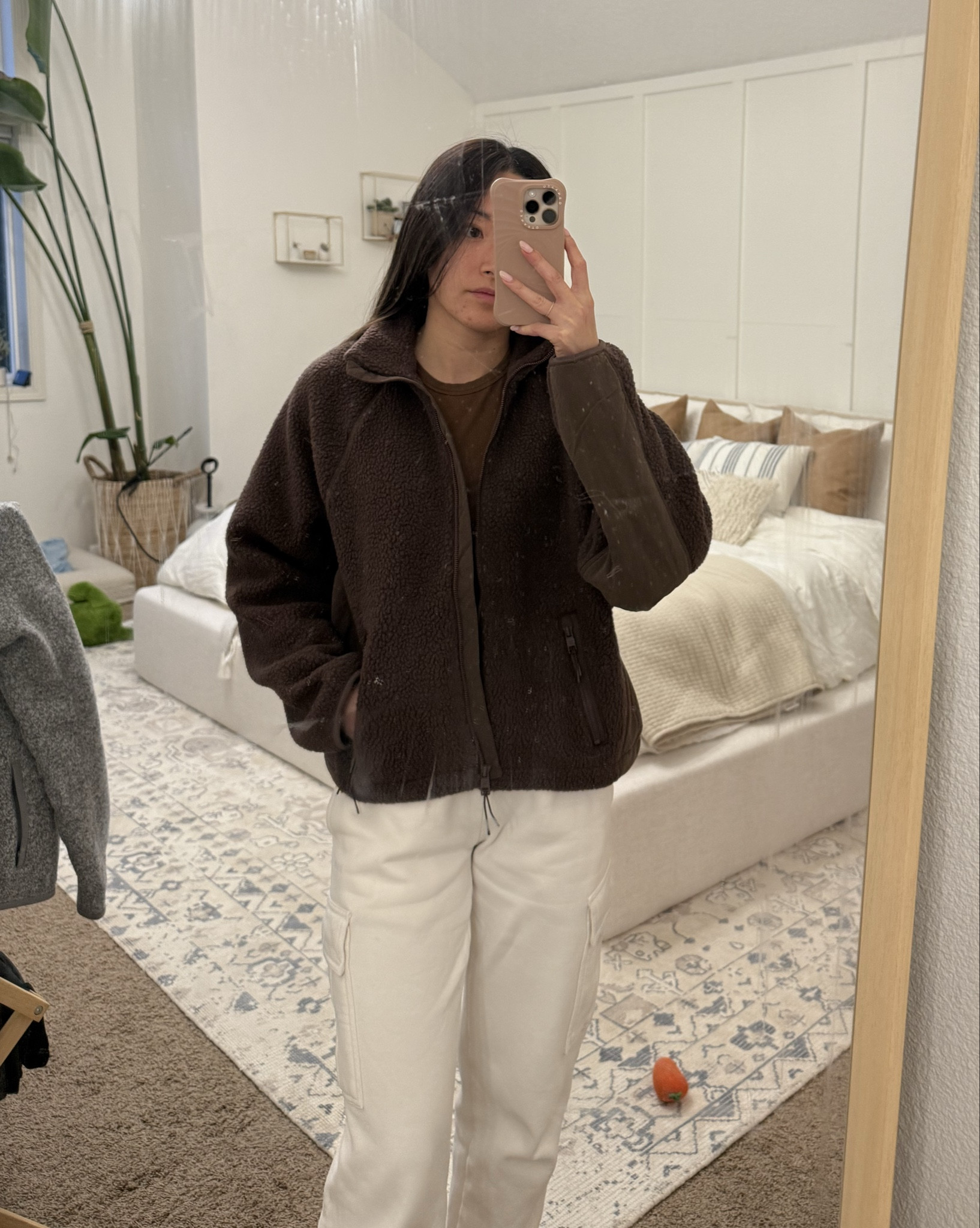 New sherpa sweater from vuori! 