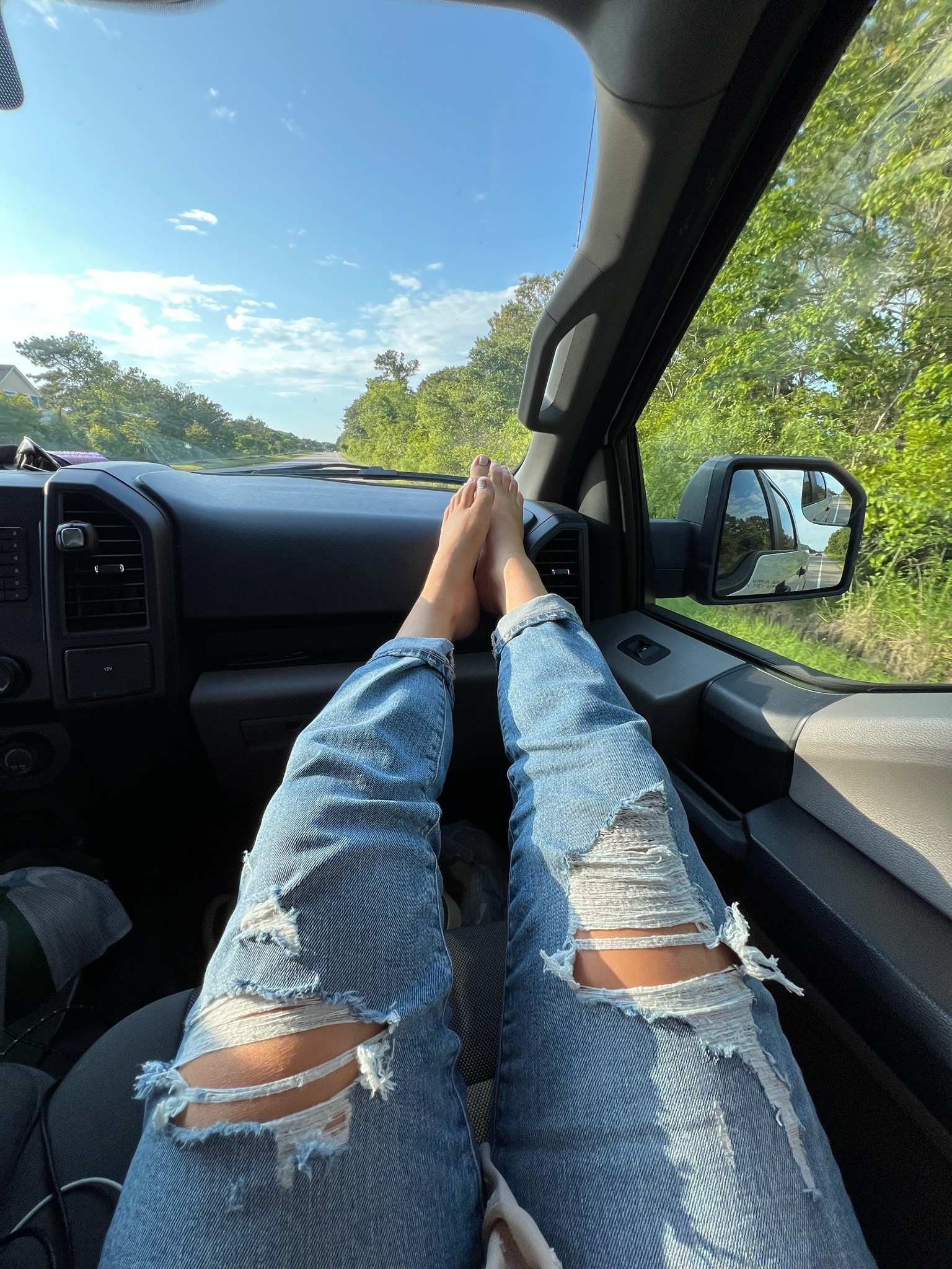 Wearing size 4 petite 

Find me in these Old Navy jeans by the firepit on summer nights ♥️

The perfect the loose fitting Jean with the rips made just right 👌🏼

OLD NAVY SALE - jeans are only $43.99! 

#oldnavy #oldnavyjeans #oldnavysummer #summer

#LTKU #LTKSummerSales #LTKFindsUnder50