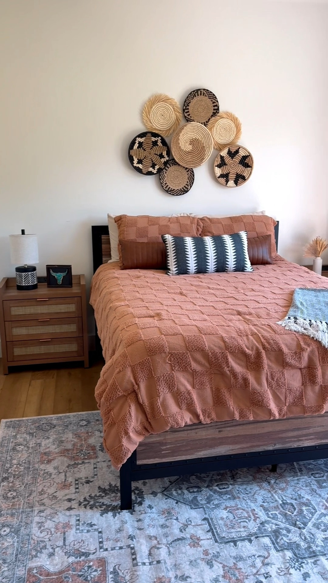 Linking items from our guest room 🫶🏼