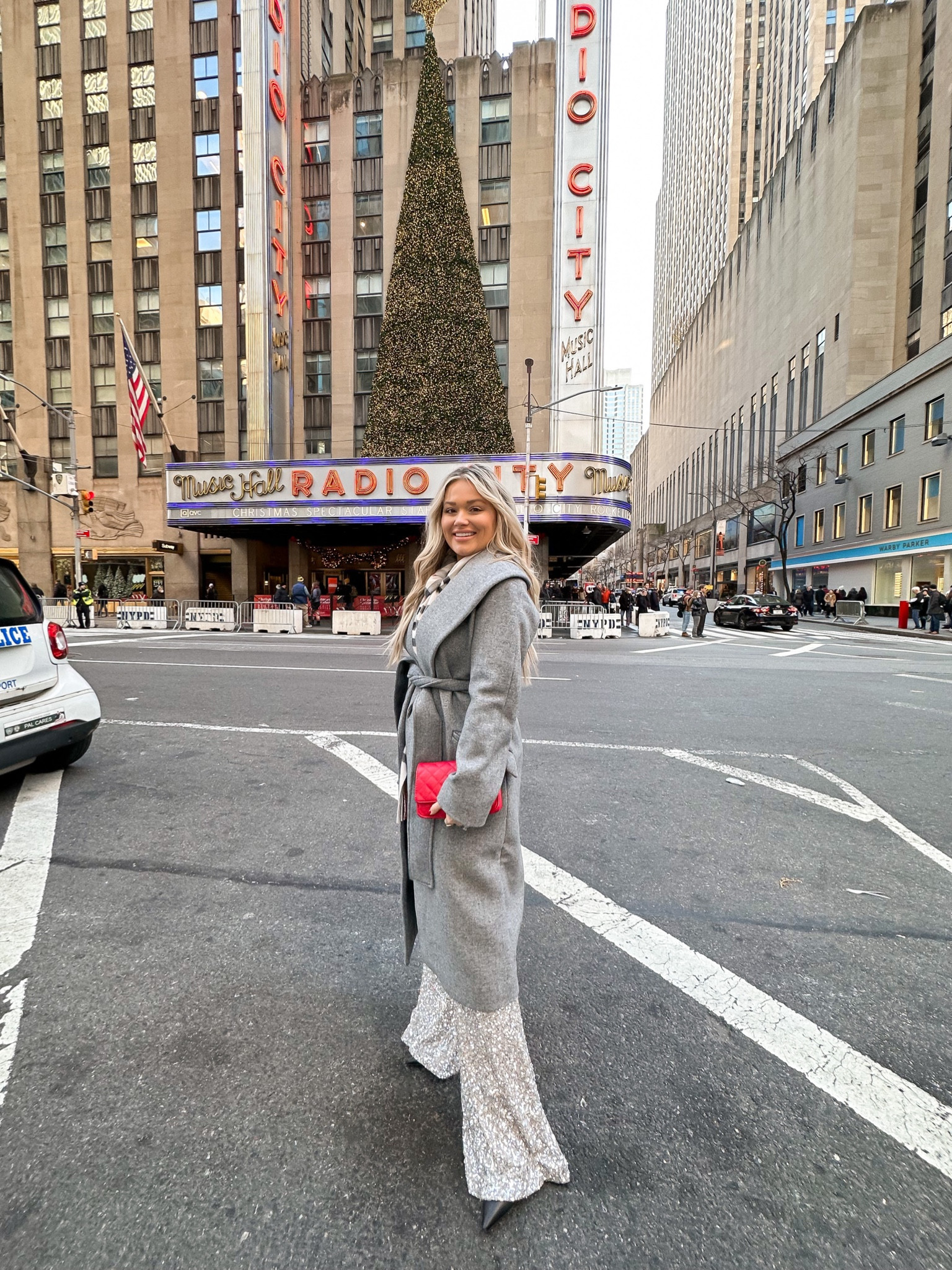 NYC sequin outfit 
New York style 
NYE outfit idea 
Express sale 

#LTKHoliday #LTKsalealert