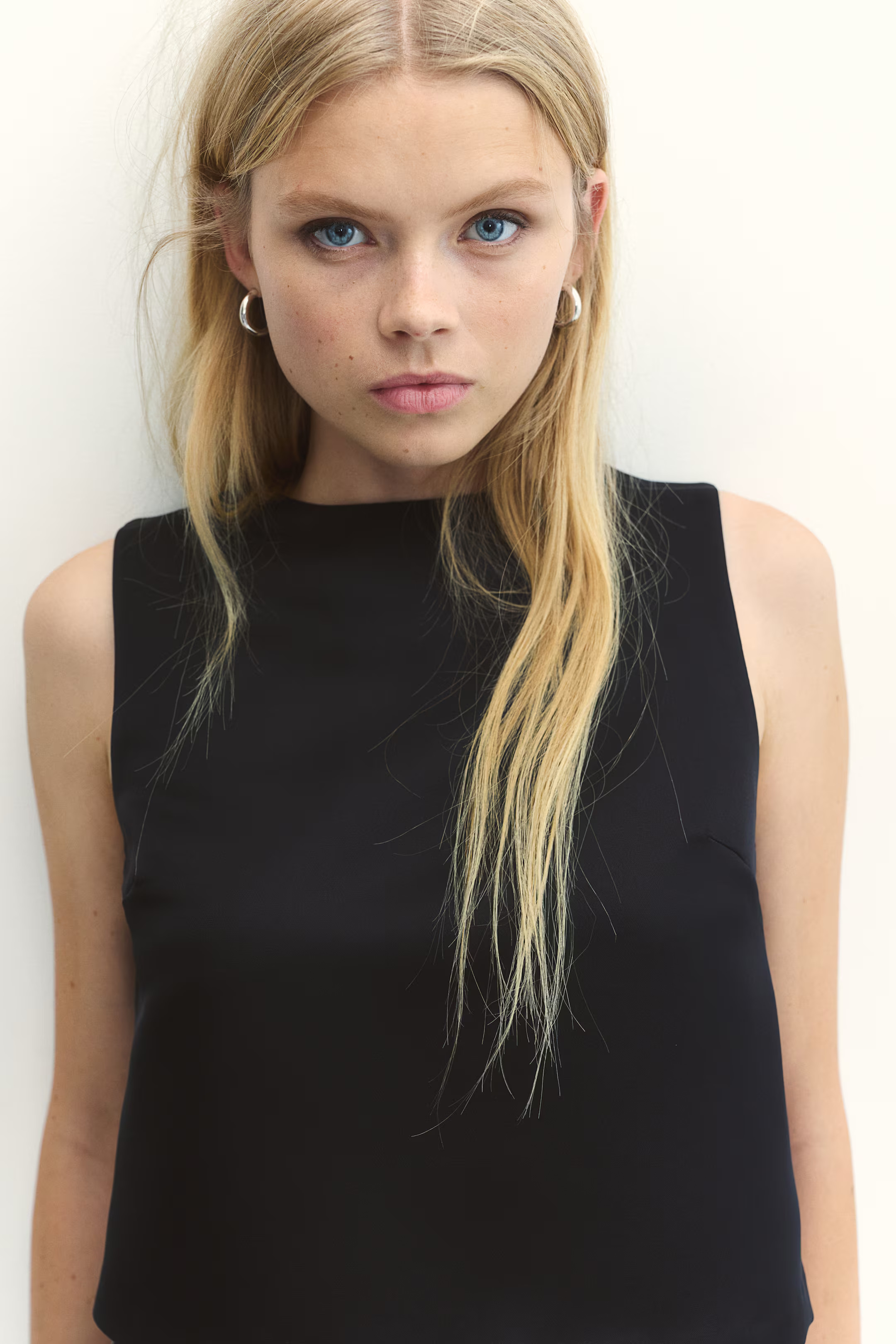 Bow-Detail Deep-Back Top | H&M (US + CA)