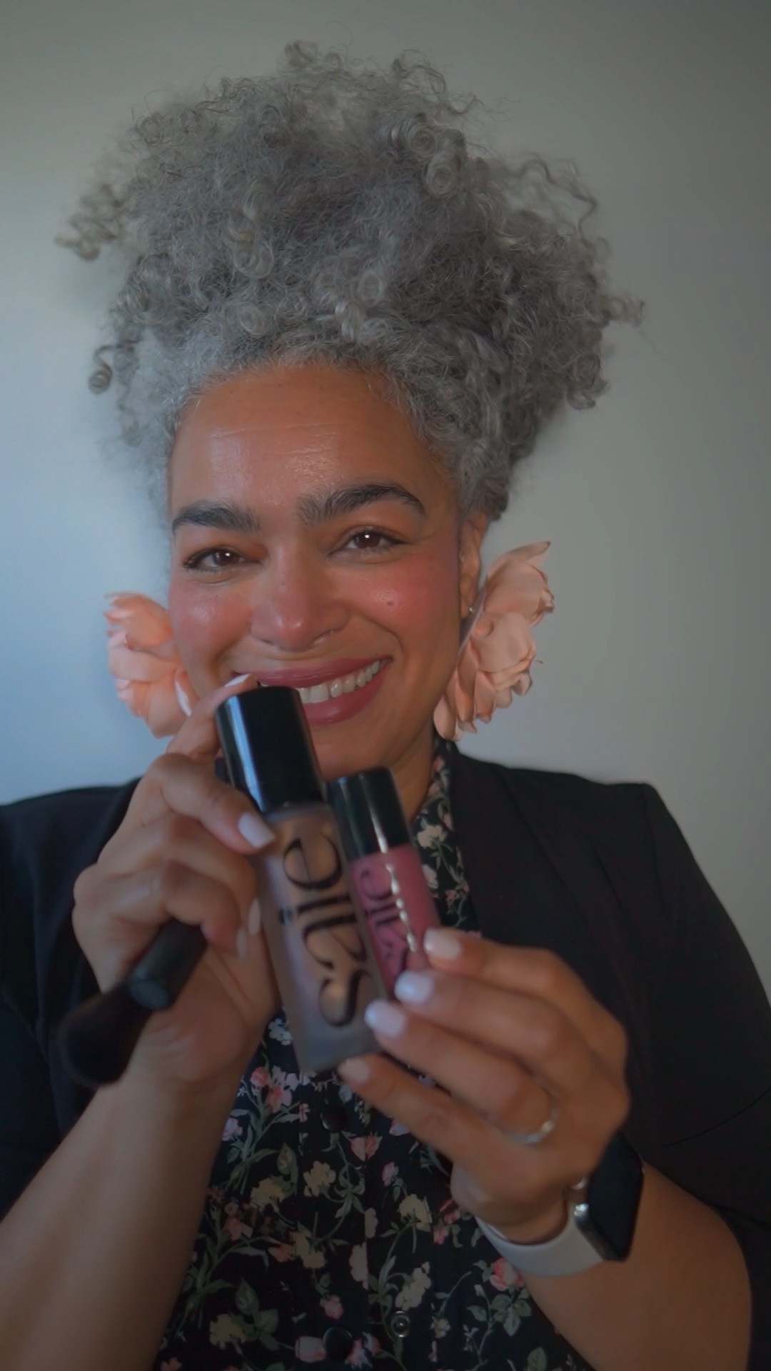 Get Ready with Me (GRWM) as I unbox and try out my new Saie products!

The Saie Glow! 

Join me on this beauty adventure as I show my initial impressions, and reactions to these exciting new additions to my makeup routine. From first swatches to finished looks, let's explore the world of Saie together!

#Saie #GRWM #NewProductAlert #BeautyAdventures #MakeupMonday #FirstImpressions

#LTKOver40 #LTKBeauty