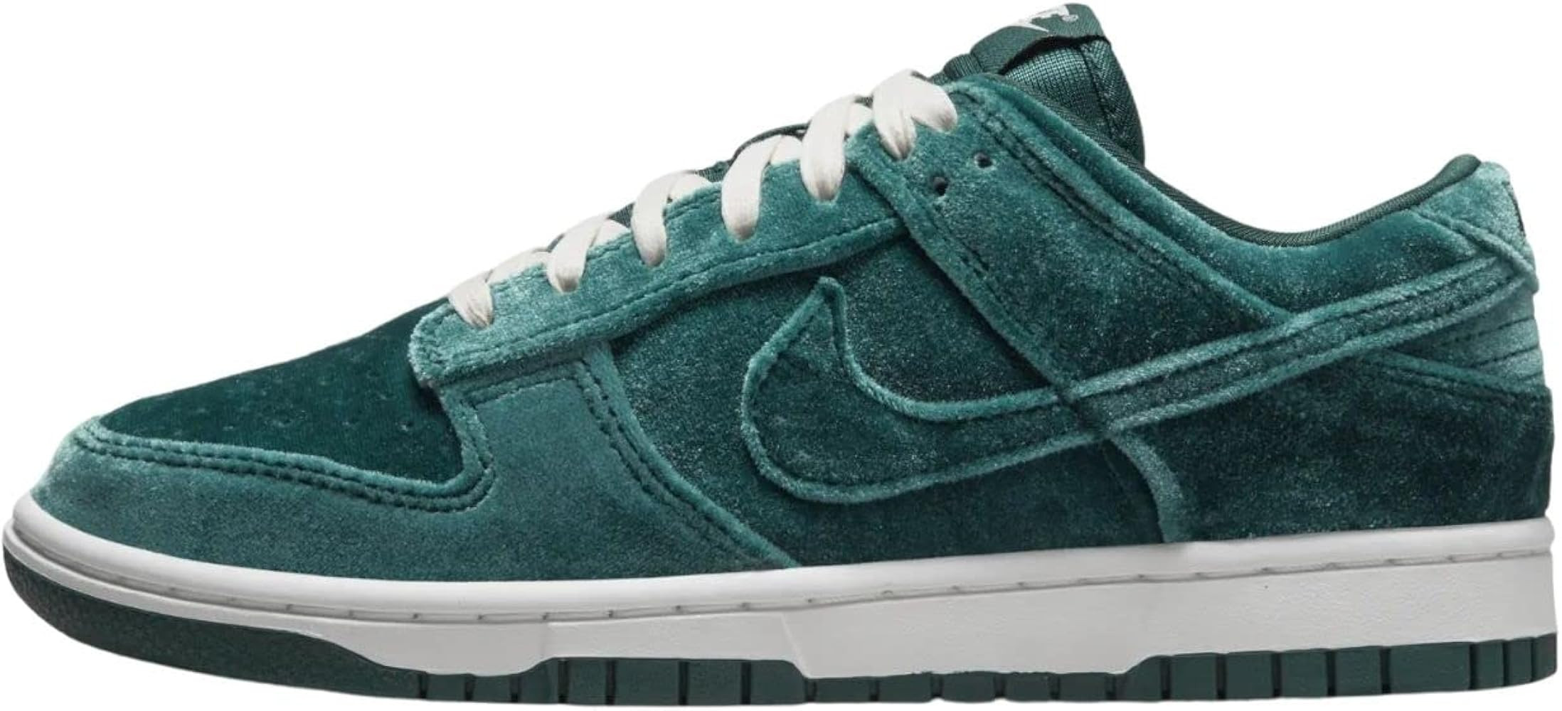 Nike womens Dunk Low | Amazon (US)