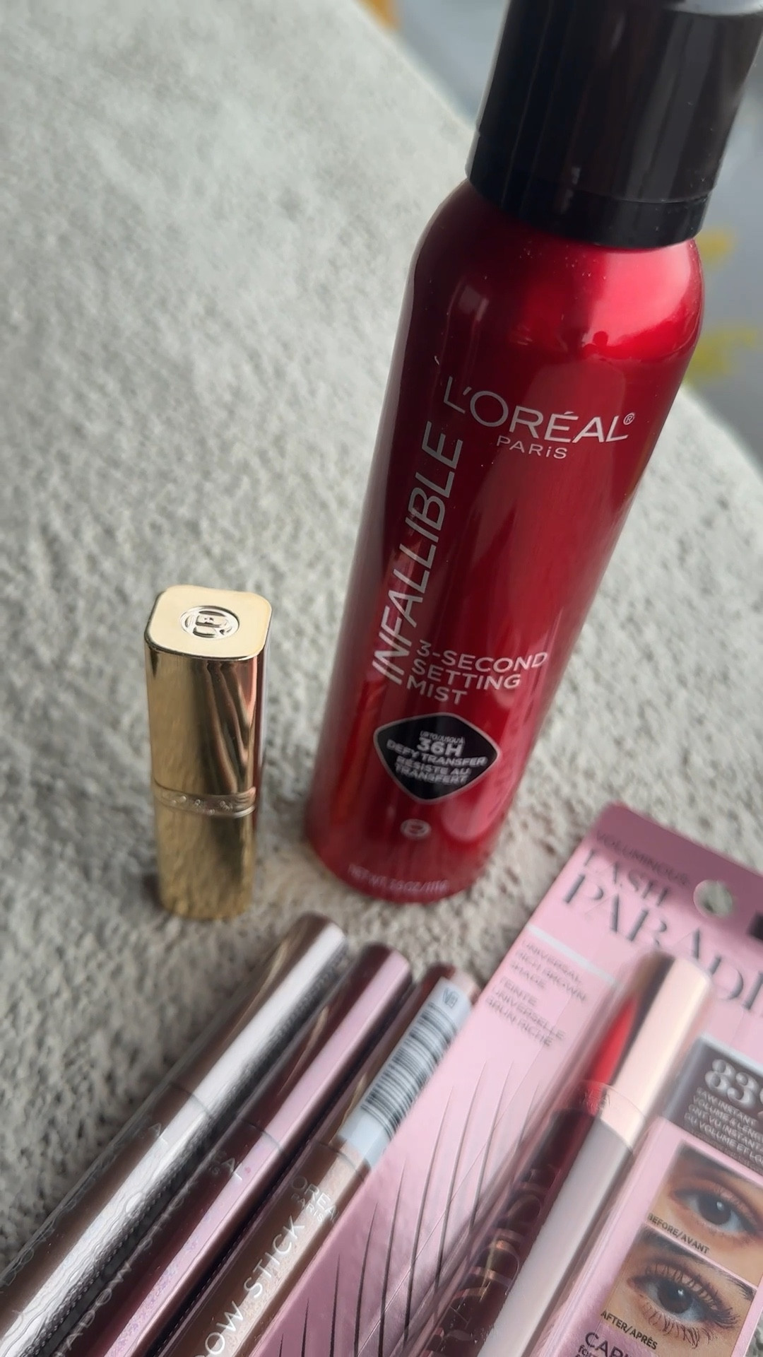 Favorite setting spray at the moment 🖤

#LTKBeauty