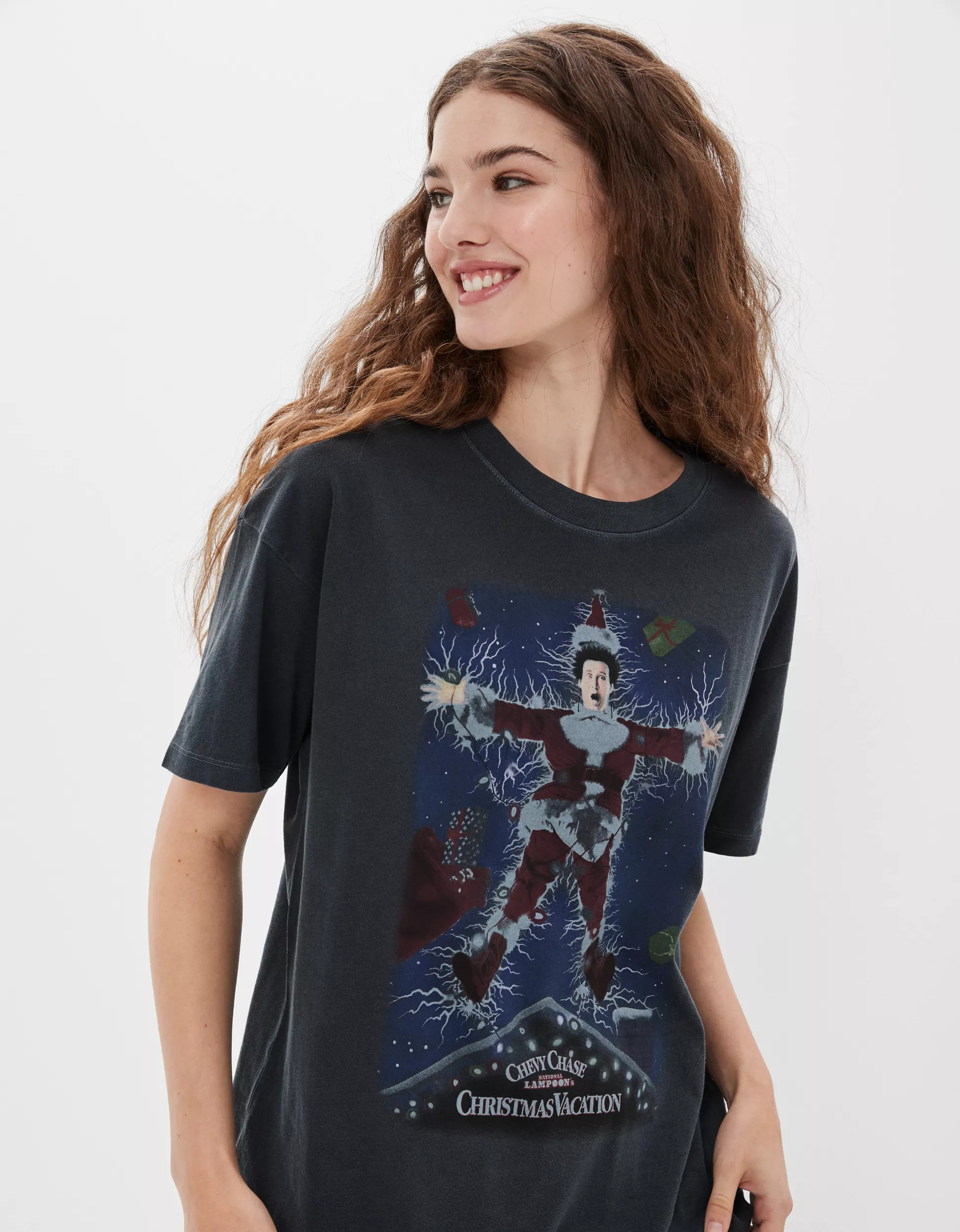 Maya is 5' 8"(1.73 m), wearing size small | American Eagle Outfitters (US & CA)