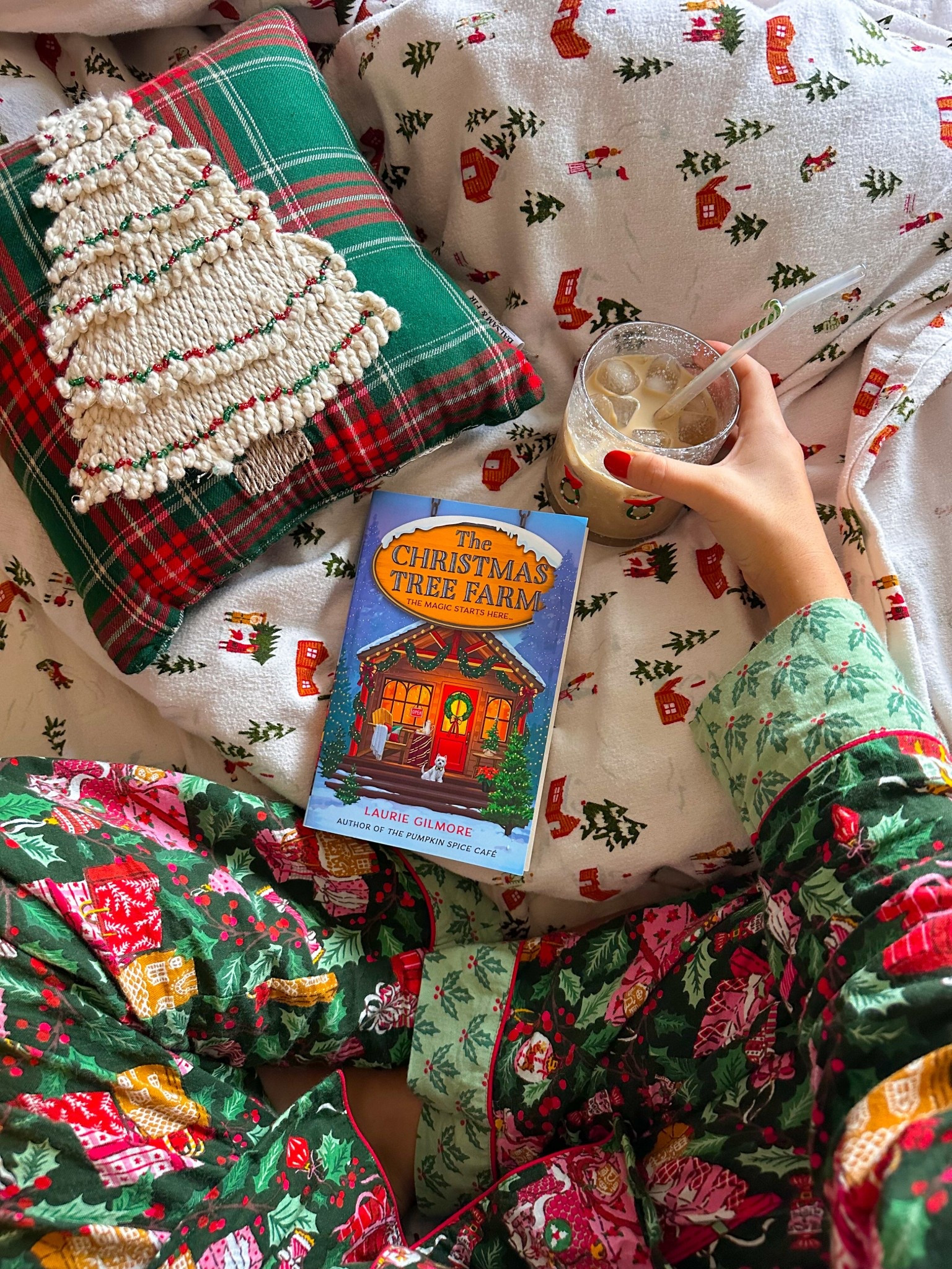 Christmas pjs!❣️🌲

#LTKHoliday #LTKGiftGuide #LTKSeasonal