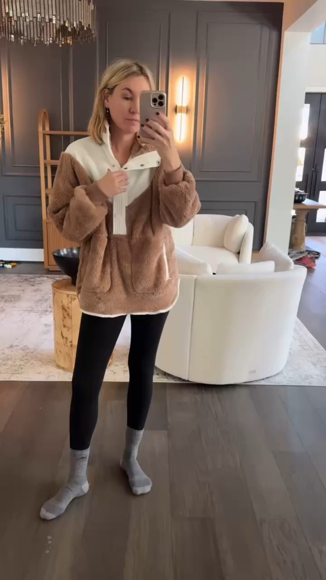 The comfiest oversized sherpa pullover 🙌🏼

#LTKHoliday #LTKFindsUnder50 #LTKSaleAlert