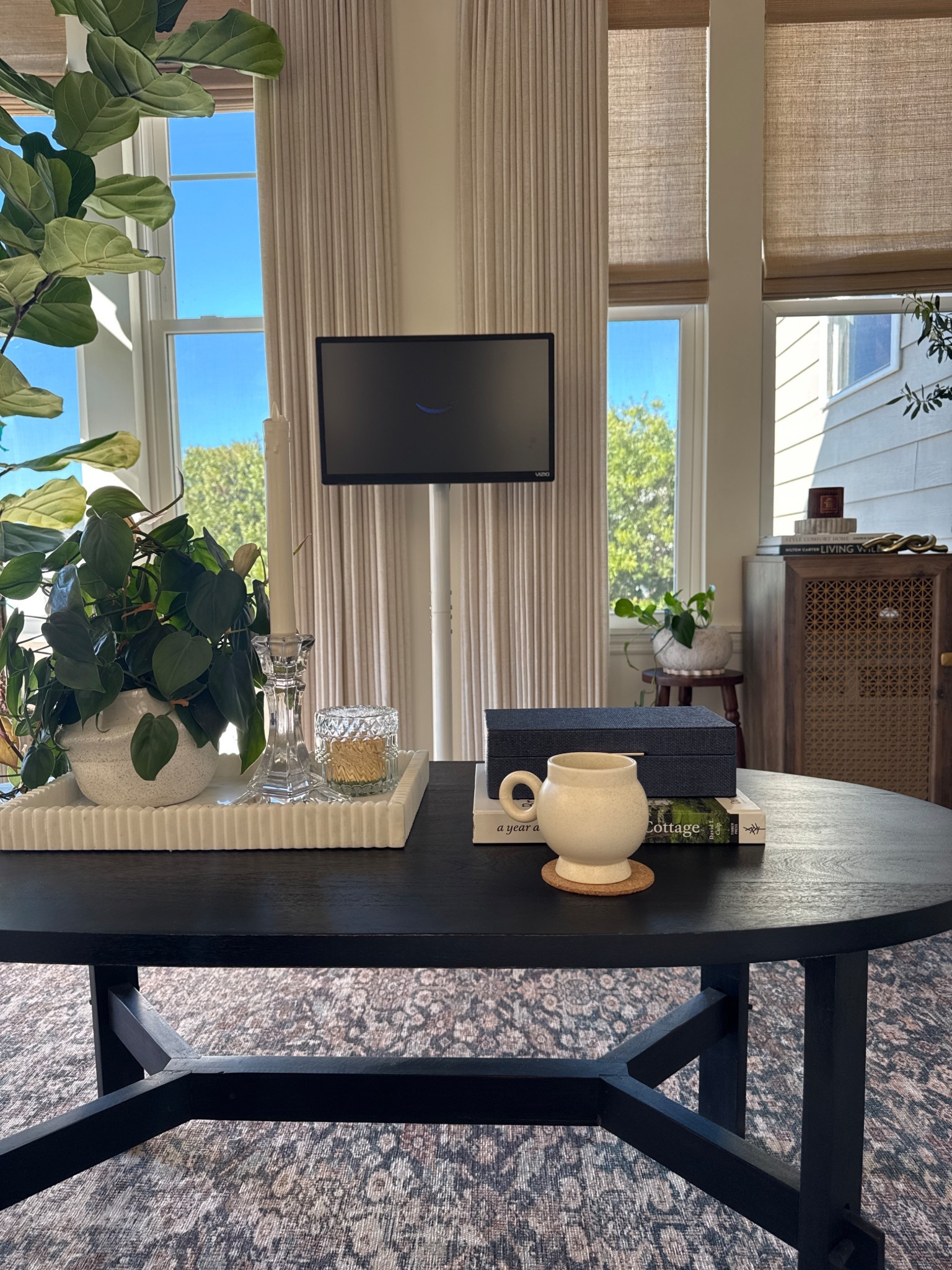 Who else is ready for long spring days? 
#Sunroom #Windows #WindowTreatments #Curtains #Shades #Sunlight #MobileTV
