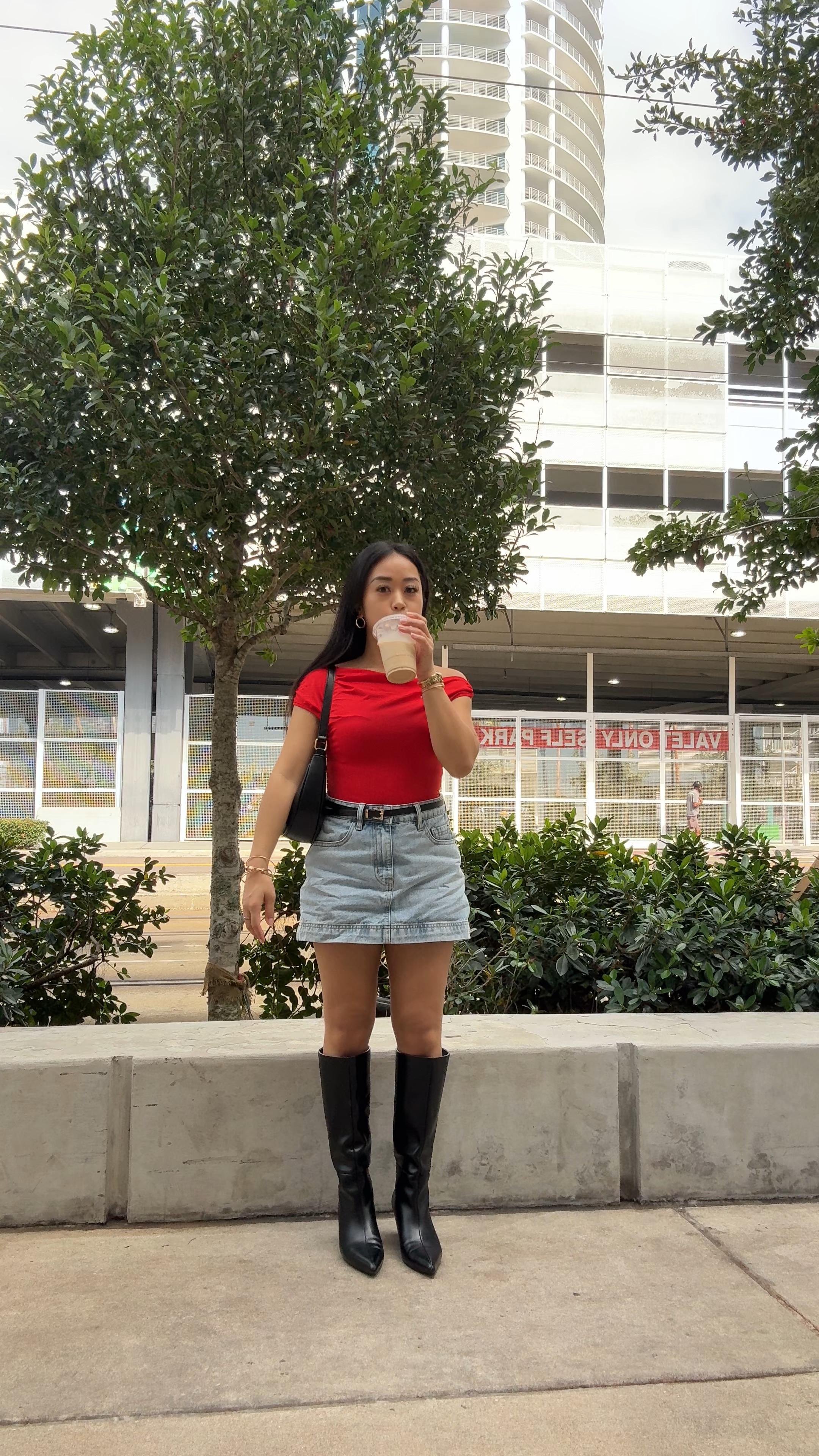 Just a girl with her iced coffee ☕️  

#LTKBeauty #LTKFindsUnder100 #LTKPetite