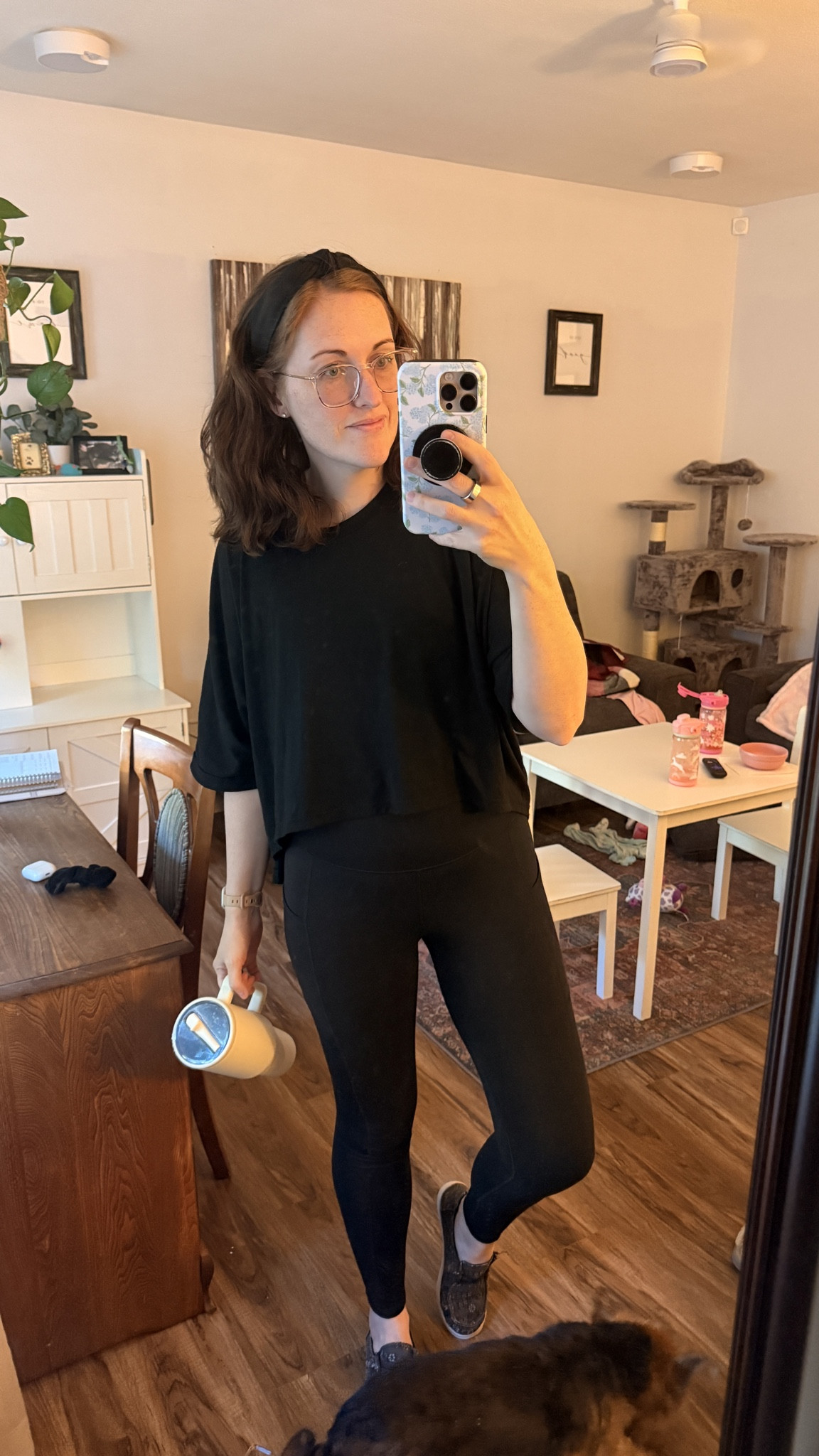 All black everything — leggings, cropped tee, headband 🖤 the kind of easy outfit that never misses (but also… why did I cut my hair 😅)

#LTKActive #LTKFindsUnder50 #LTKMidsize