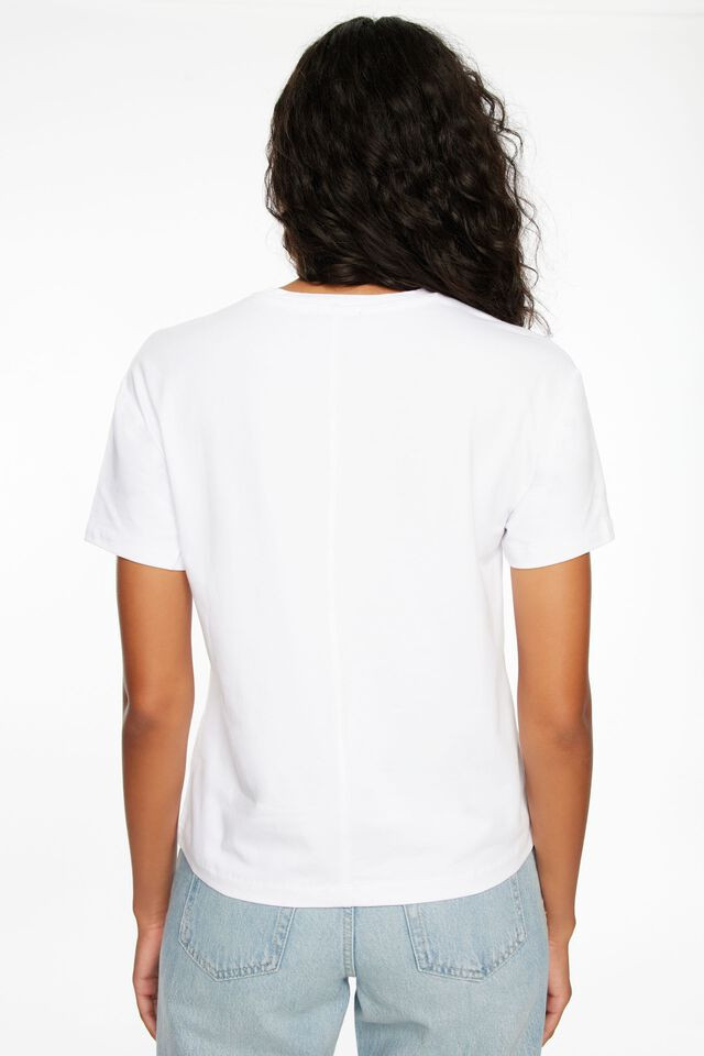 Arlo T-Shirt | Dynamite Clothing