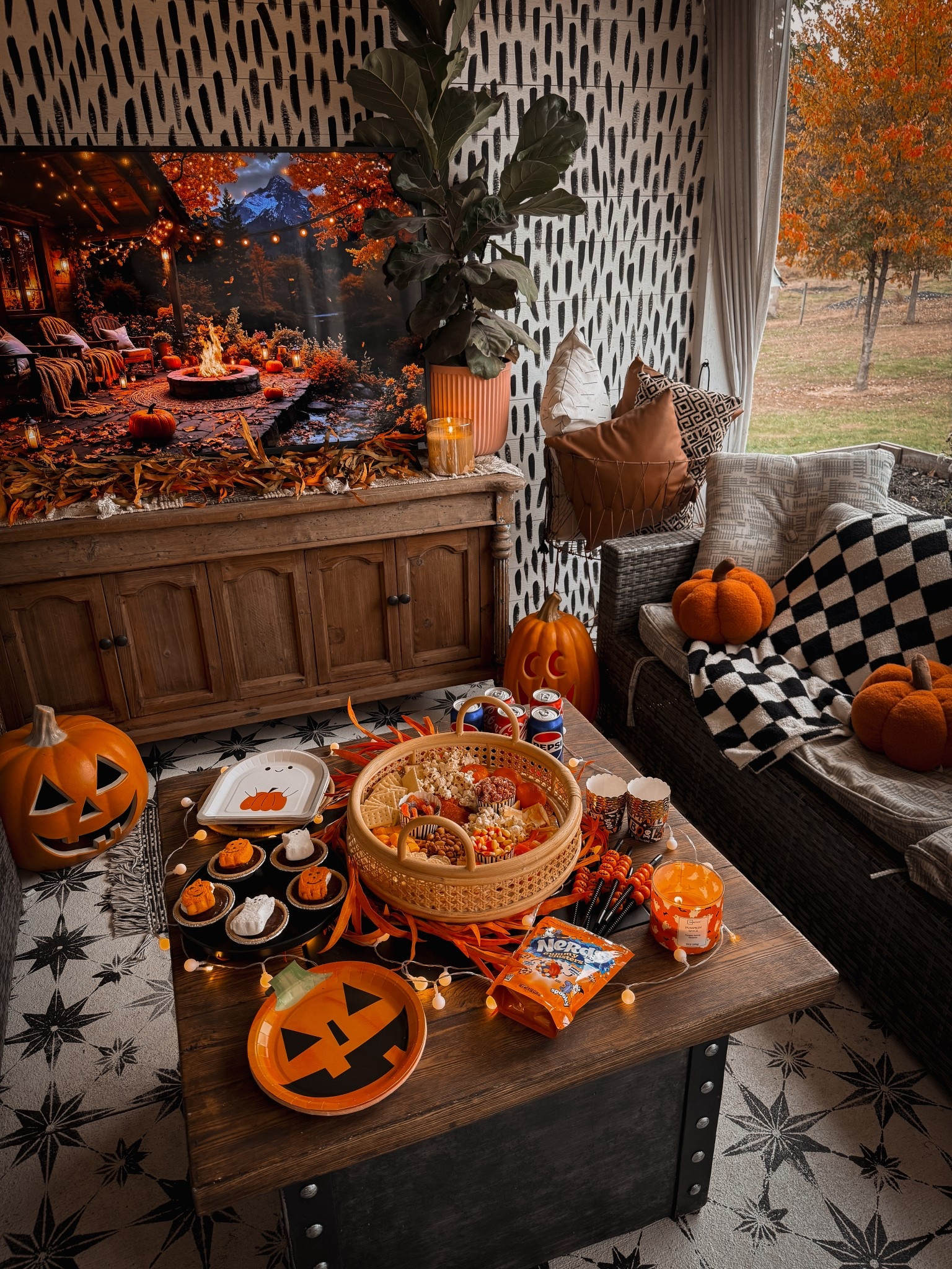 Fall favorites. 🍂🖤🍁