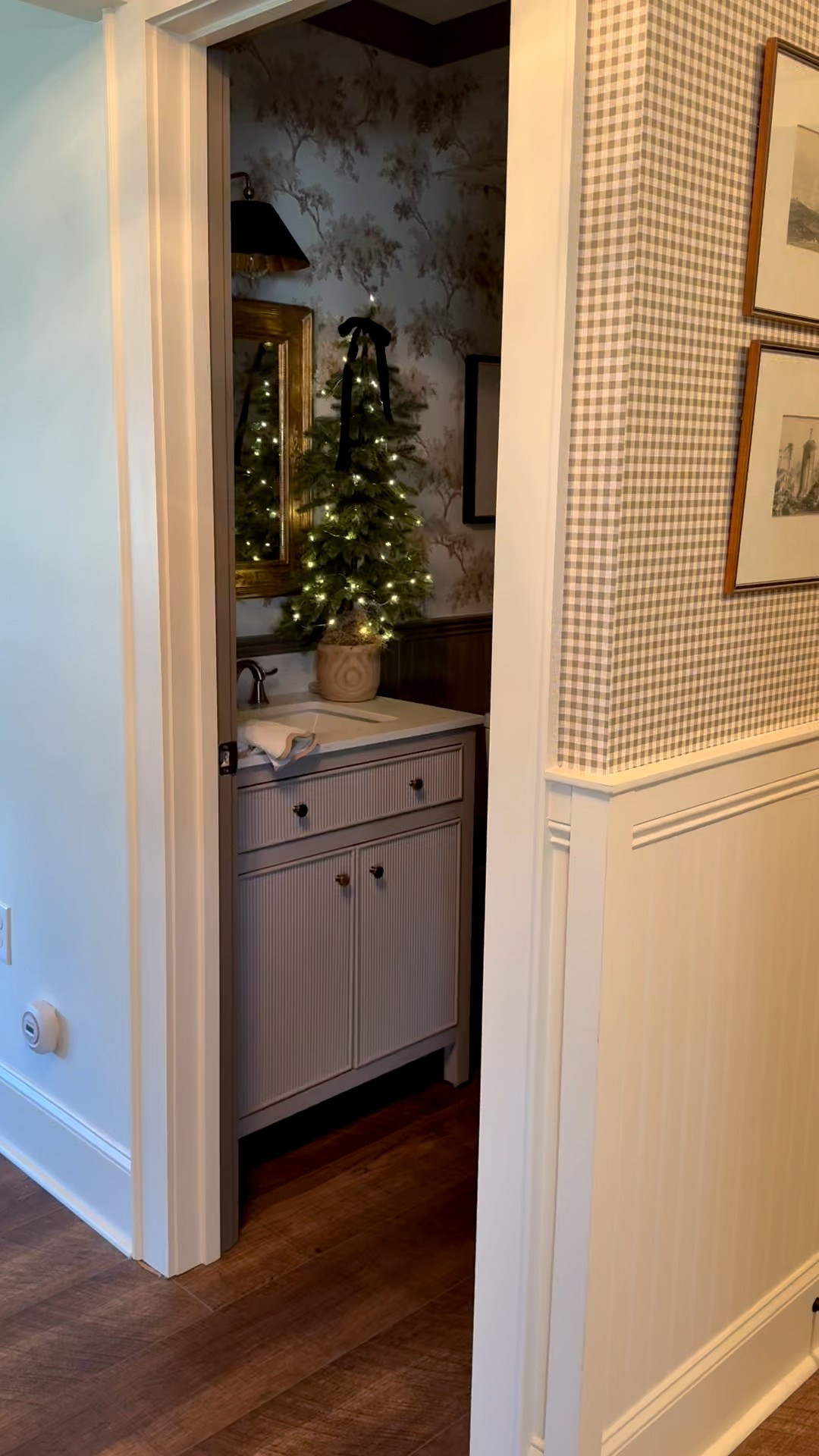 Back hallway...

#LTKHoliday #LTKHome #LTKSeasonal