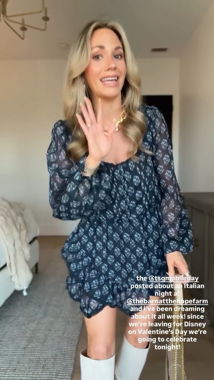 My Abercrombie dress is on sale! I’m wearing an xs regular but could have die the petite length. I’m 5’3 for reference. 



Valentines date night outfit  

#LTKstorytime #LTKgrwm #LTKValentine