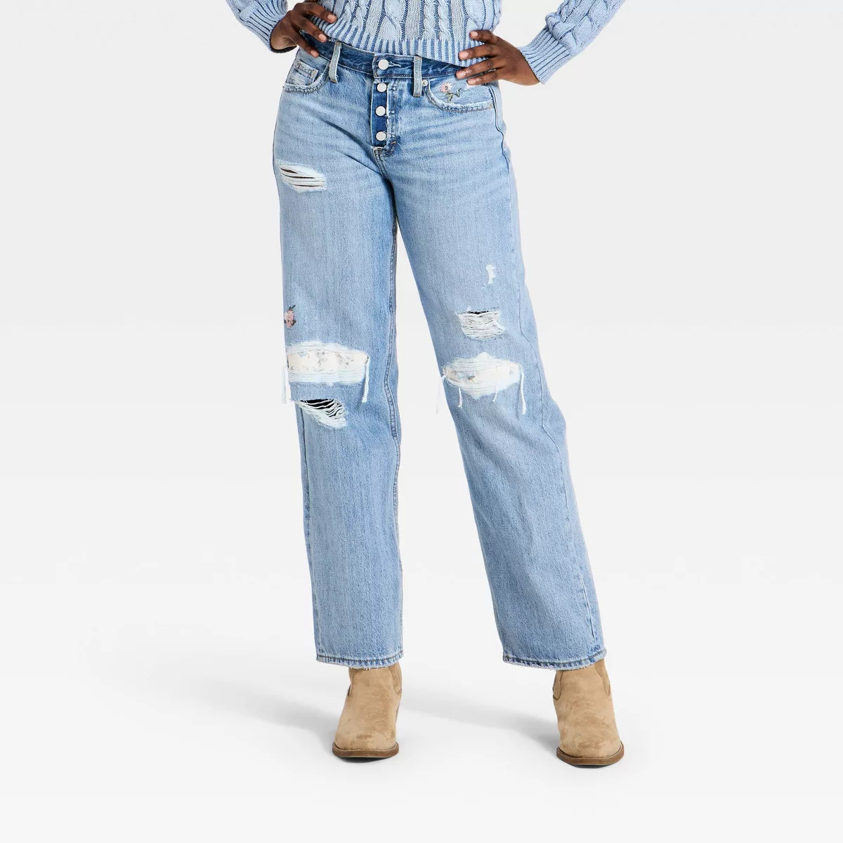 Women's Western Low-Rise Baggy Crafted Jeans - Universal Thread™ Light Wash 00 | Target