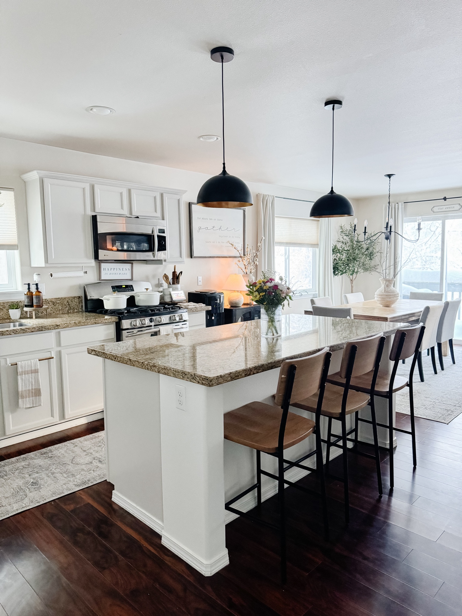 The perfect vintage pendant lights from Amazon under $100! 

Vintage, pendant lights, kitchen lights, Amazon finds, budget friendly 

#LTKhome #LTKfindsunder100 #LTKstyletip