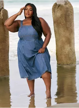Belle Isle Denim Midi Dress | Torrid (US & Canada)