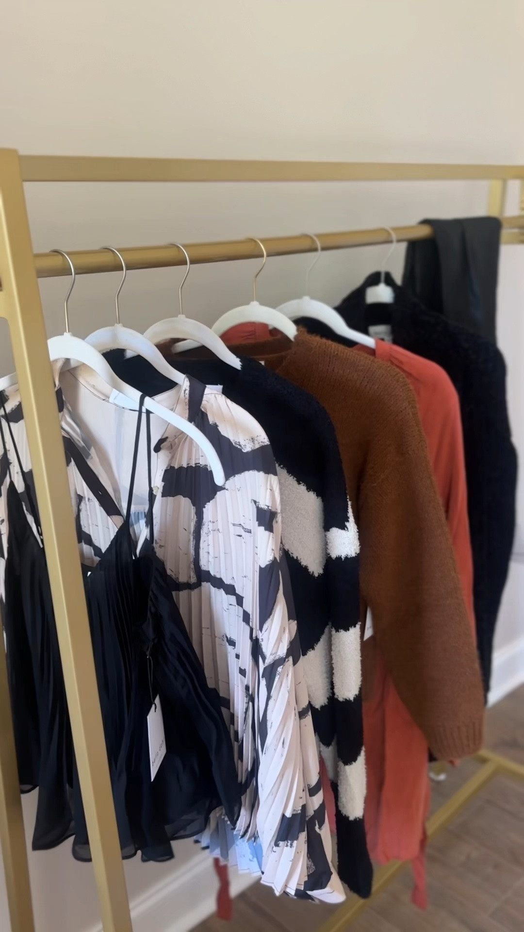 The cutest fall casual/business pieces from @BellaDahl! 

#LTKNYFW #LTKWorkwear #LTKStyleTip