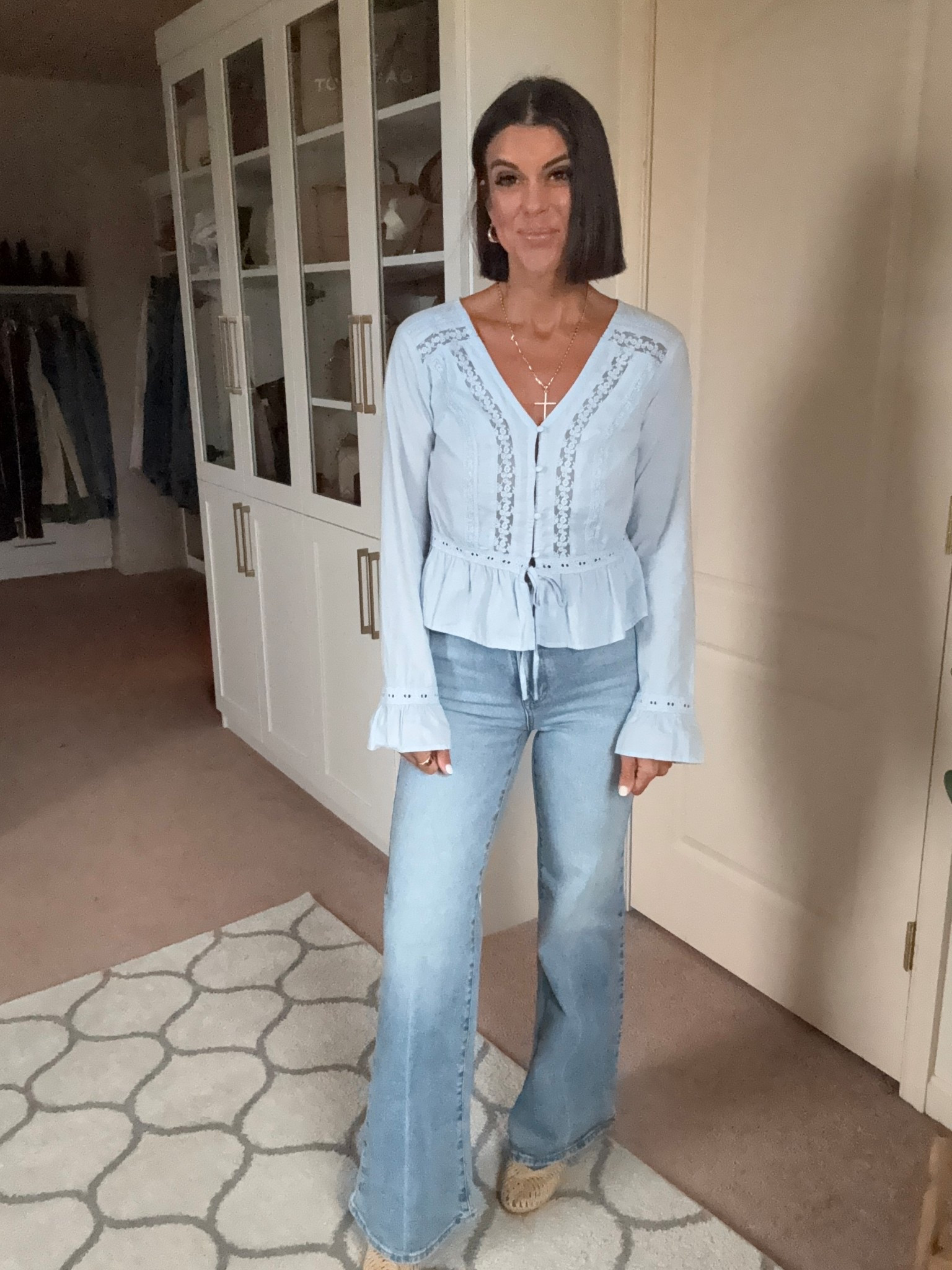 Size small in target top
Size 2 in jeans 
Size down half size in shoes 

#LTKFindsUnder100 #LTKSeasonal #LTKdayinmylife