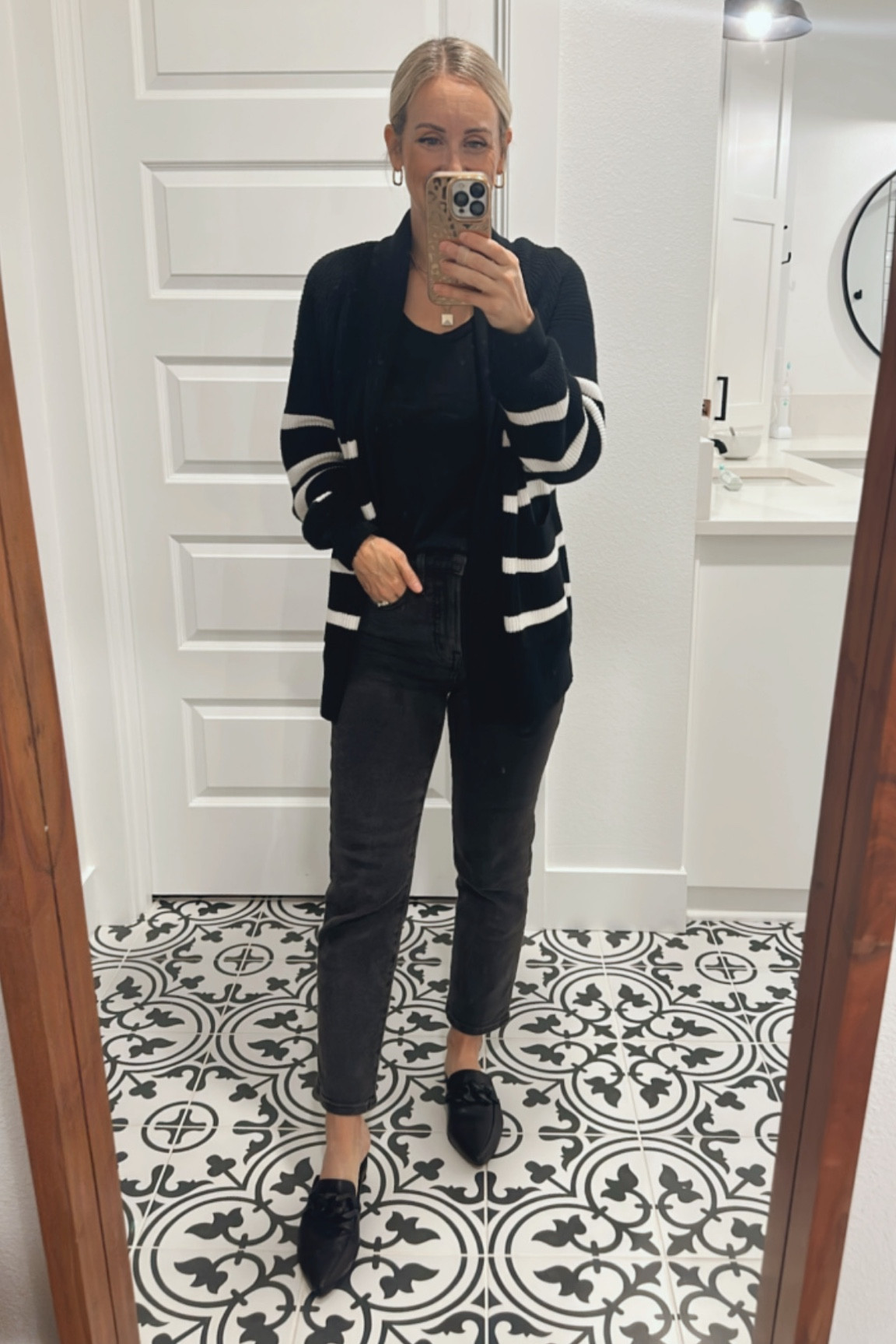 Teacher fit 

#LTKfindsunder100 #LTKworkwear #LTKsalealert