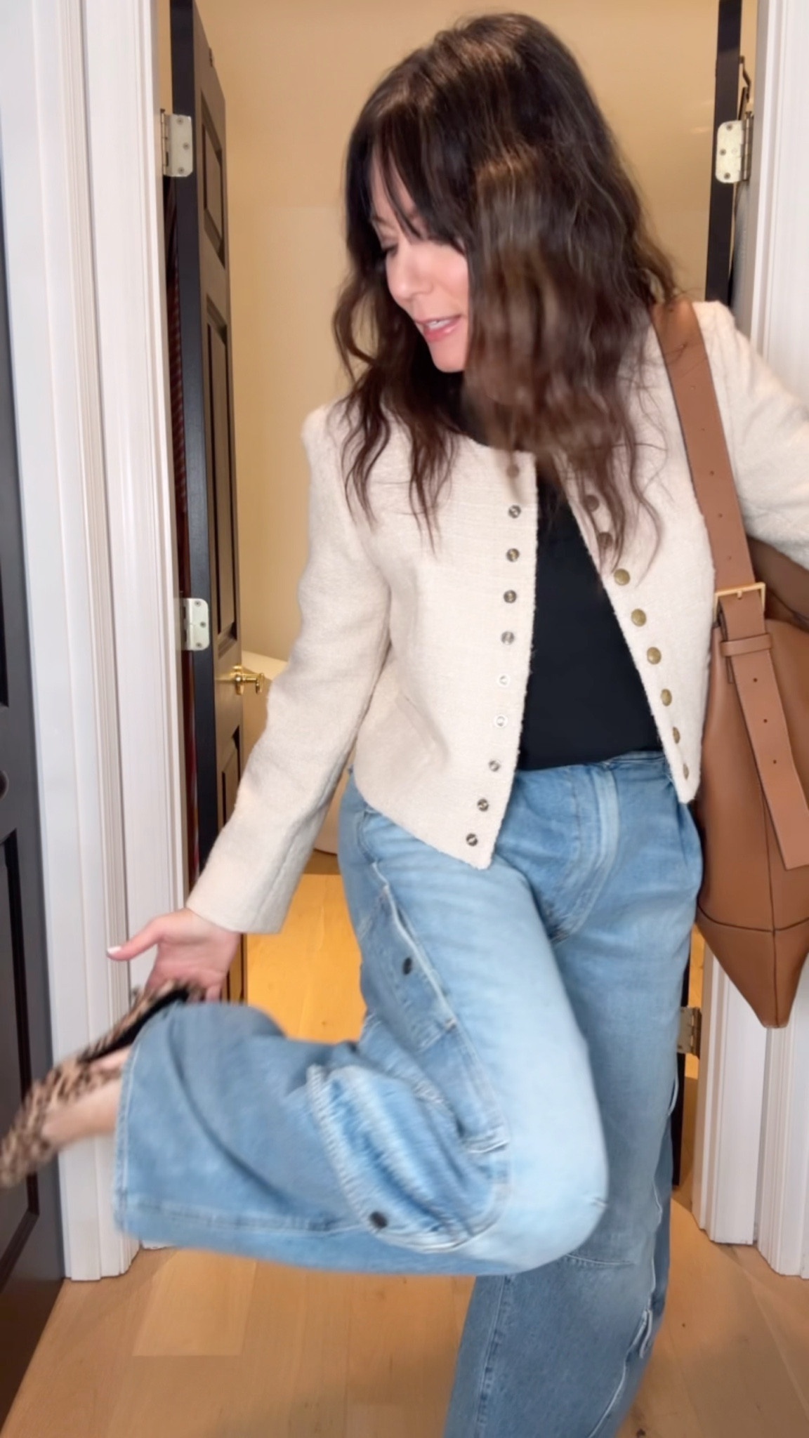 Easy outfit formula when you don’t know what to wear! 
Basic tank rag and bone on sale 
Fav flight jeans 
Lady jacket on sale 
Big tote 


#LTKGiftGuide #LTKSaleAlert #LTKFindsUnder100