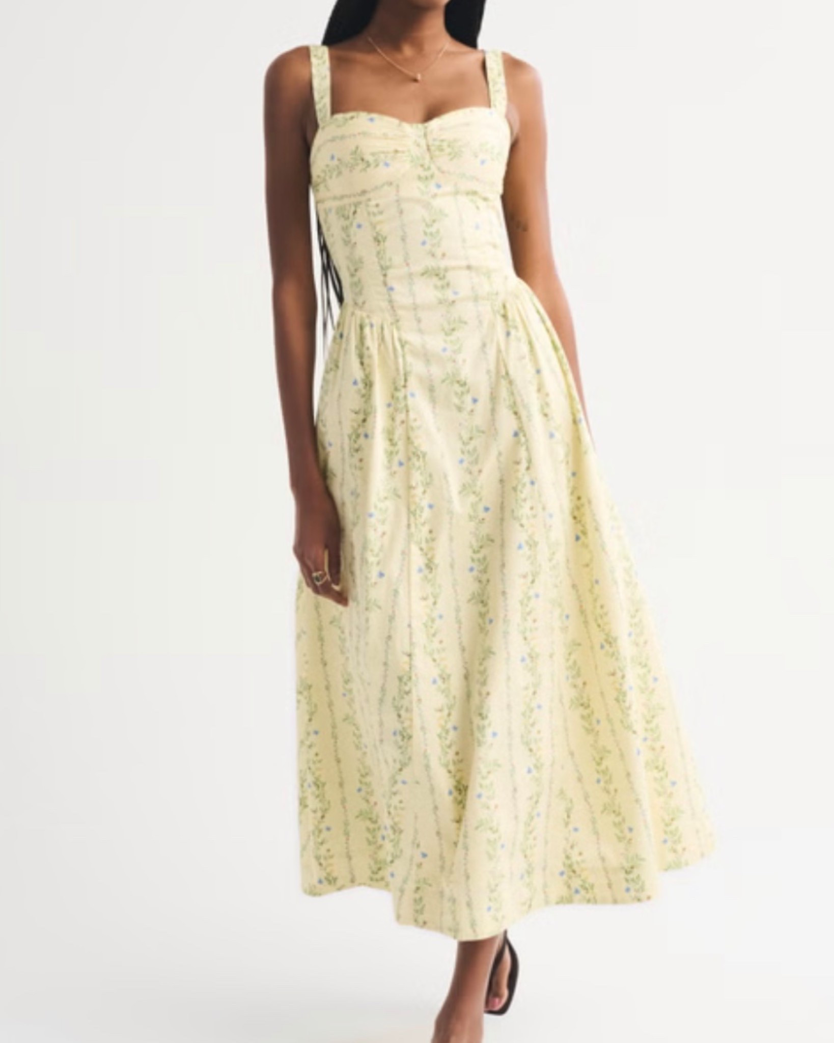 New maxi dress 💛 @abercrombie 