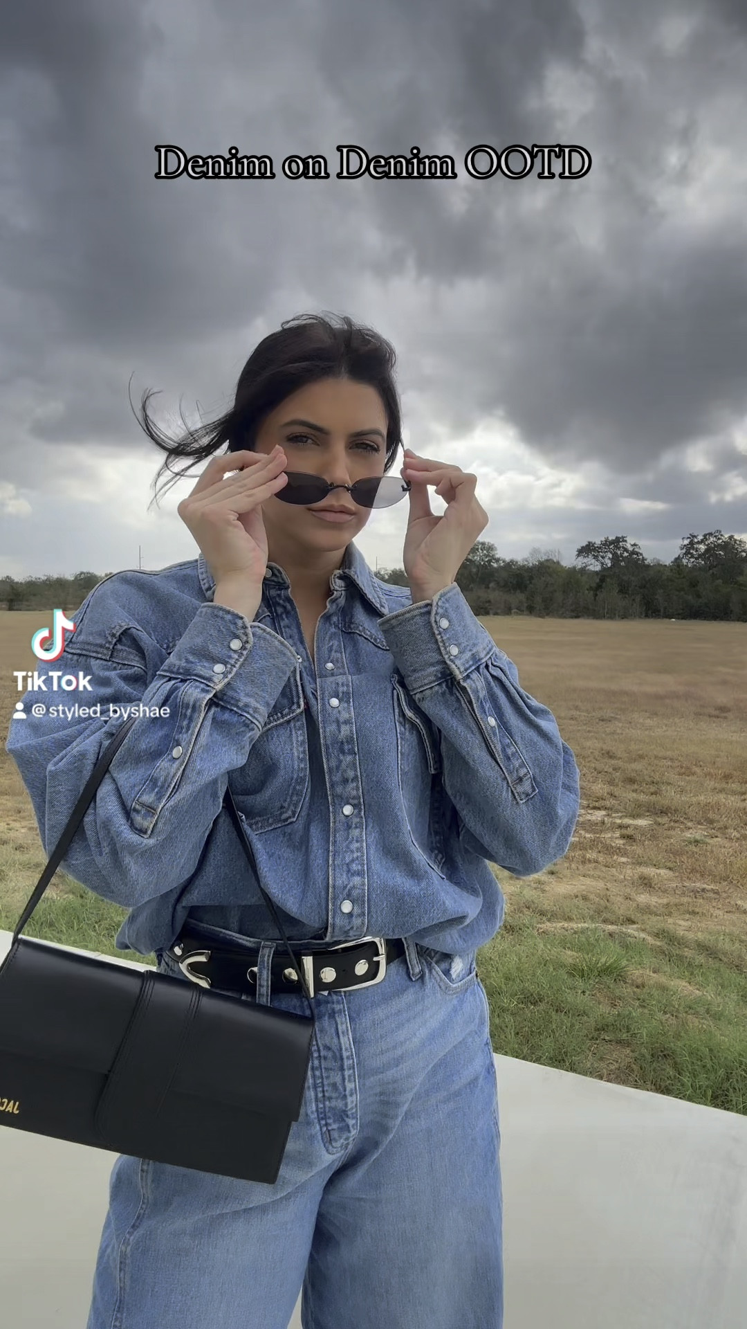 Denim on denim OOTD
Jeans TTS
I sized up in denim shirt (wearing a M)


#LTKsalealert #LTKSeasonal #LTKstyletip