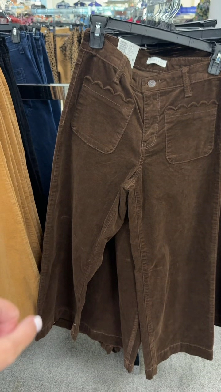 These scallop pants are such a yes!! Ventured into Belk….sooooo many good sales!! Try-on coming soon!

#LTKdayinmylife #LTKSeasonal #LTKstorytime
