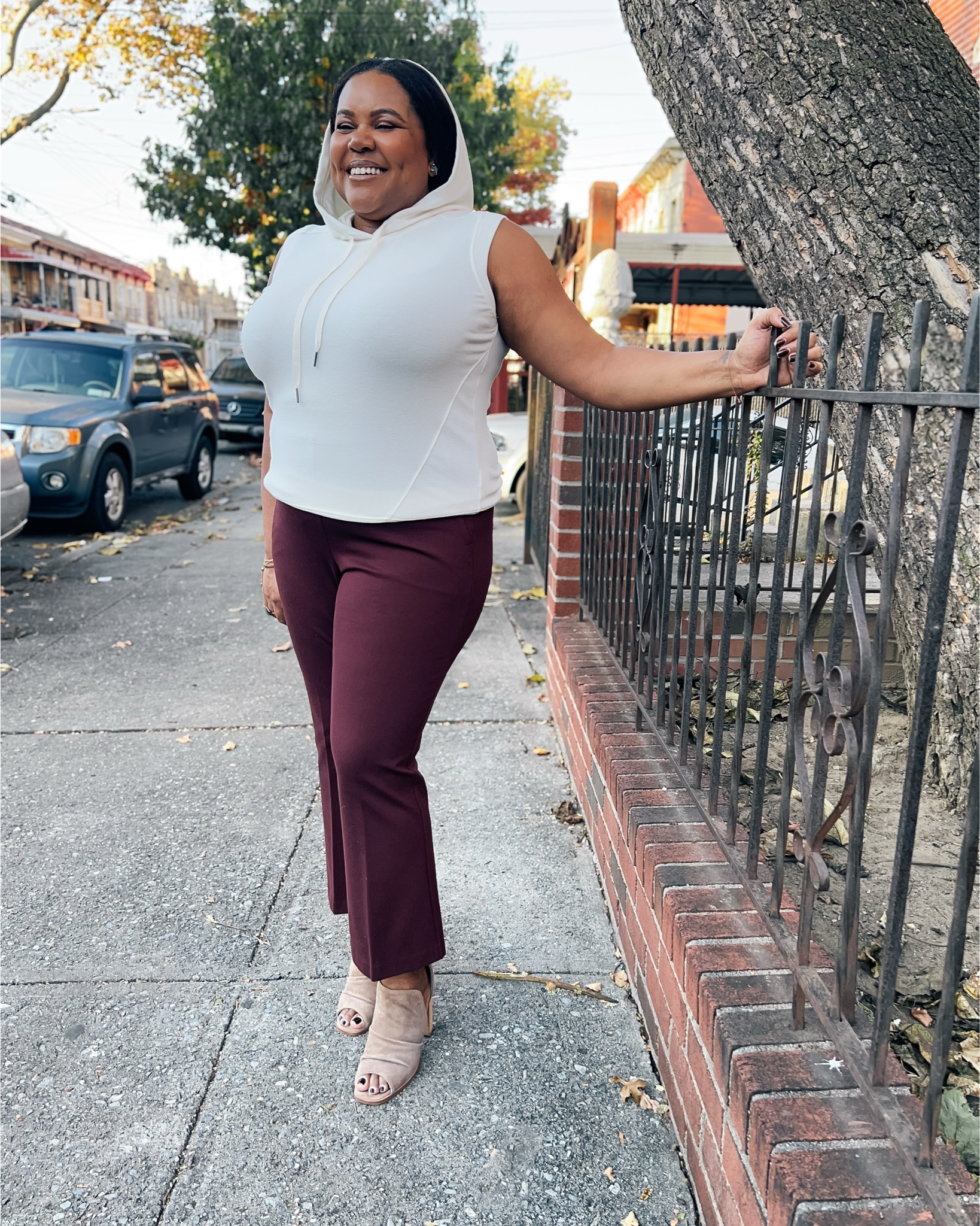 This color is bae and also I'm living for this sleeveless hoodie 😍
Pants size 16, hoodie size XL
I'm 5'7 for reference. Get 10% off the pants and everything at Universal Standard with code INFS-AMBPATRANILA 
#ltkseasonal #ltkover40 #ltksalealert #LTKfindsunder100 

#LTKMidsize #LTKWorkwear #LTKStyleTip