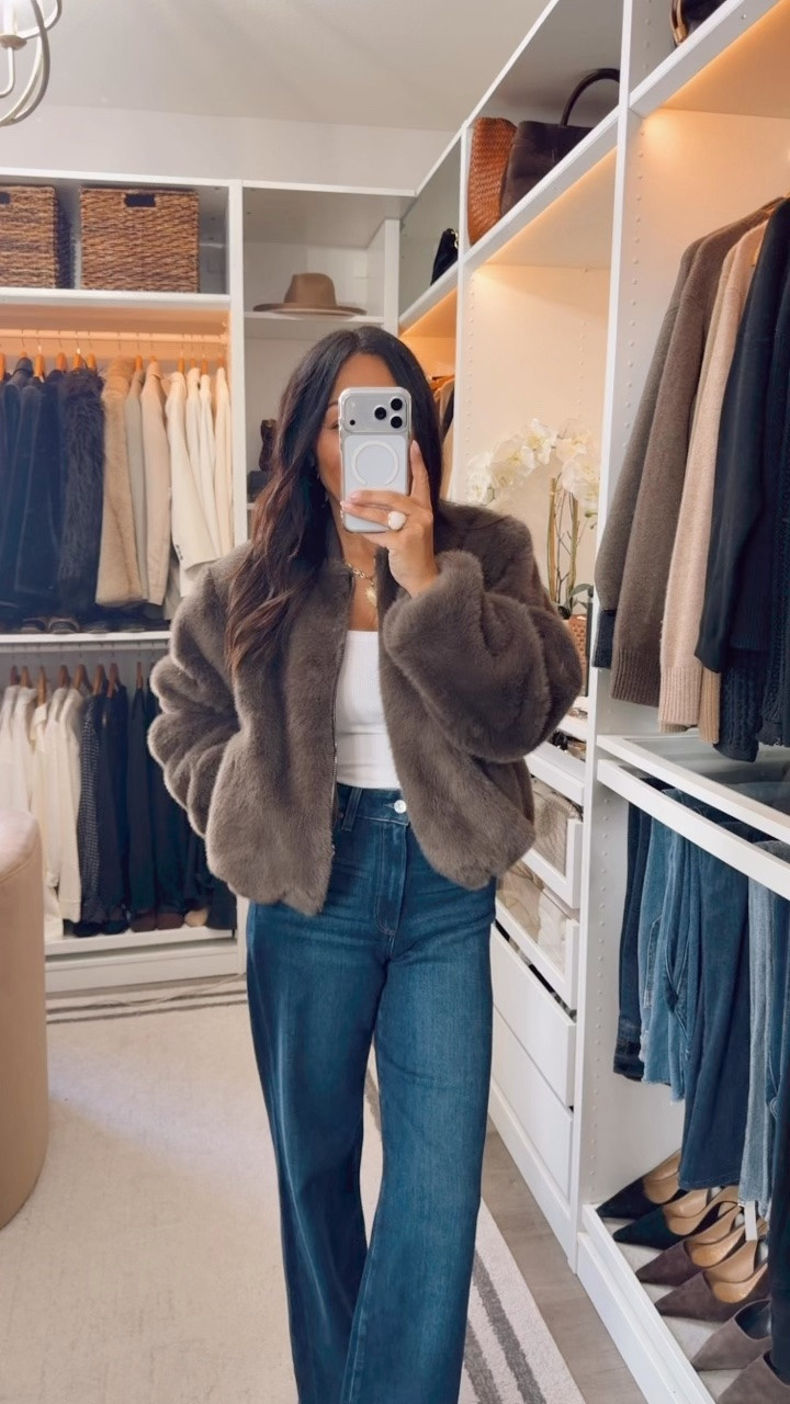 The softest fur jacket- feels like a blanket🙌🏽 part of the Nordstrom Sale⭐️ Im wearing a small

#LTKootd #LTKOver40 #LTKSaleAlert