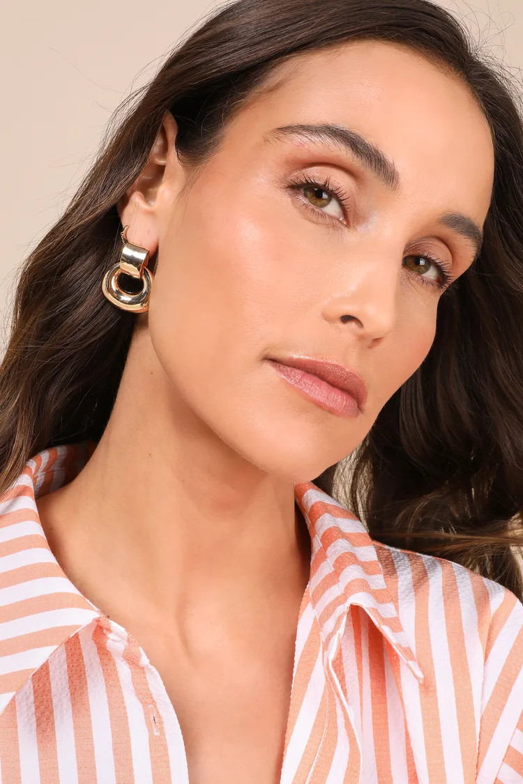 Straightforward Stunner Gold Doorknocker Earrings | Lulus