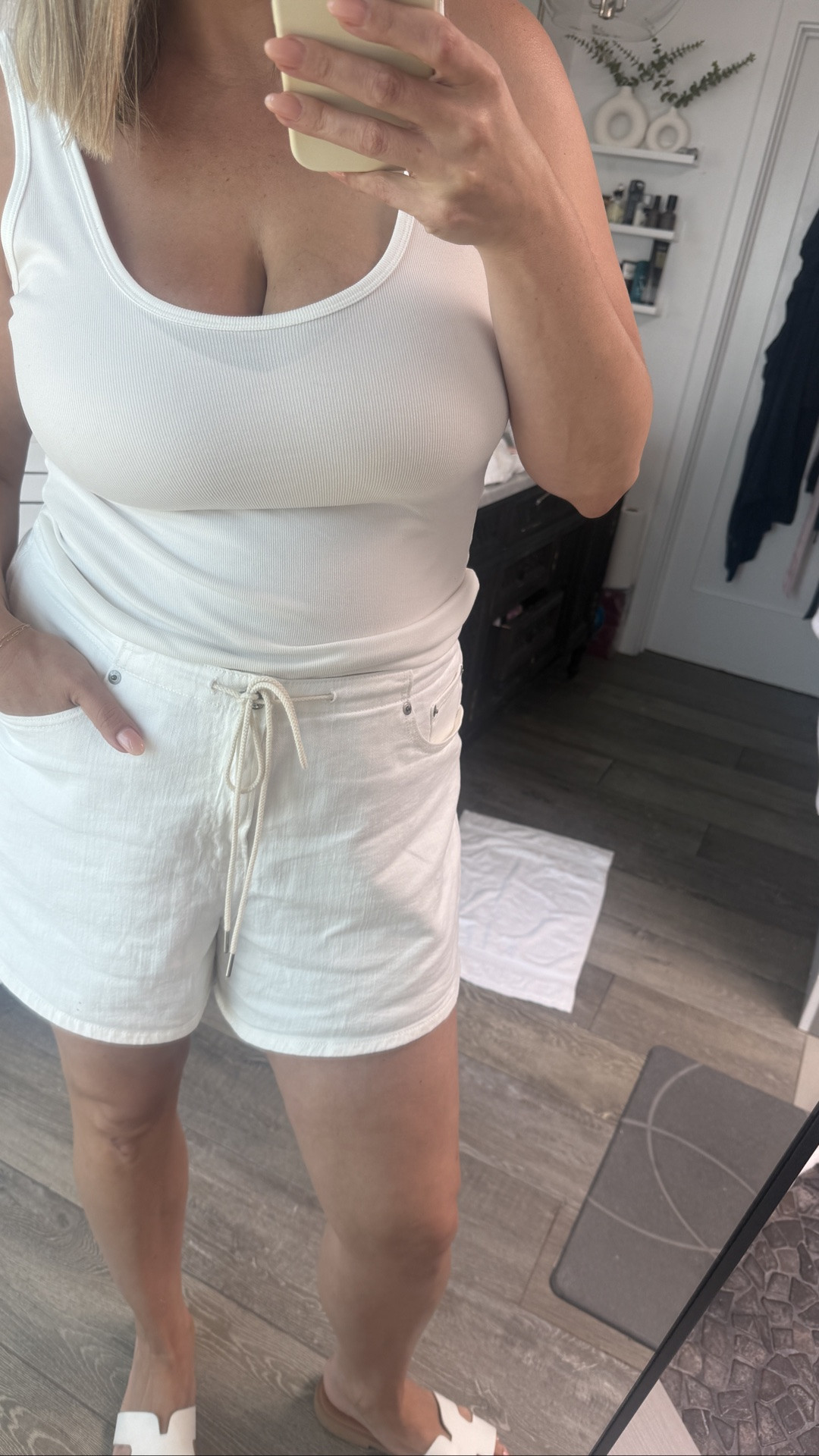 I sized up in these shorts for a slouchy relaxed look. I’m wearing the curvy

#LTKootd #LTKU #LTKMidsize