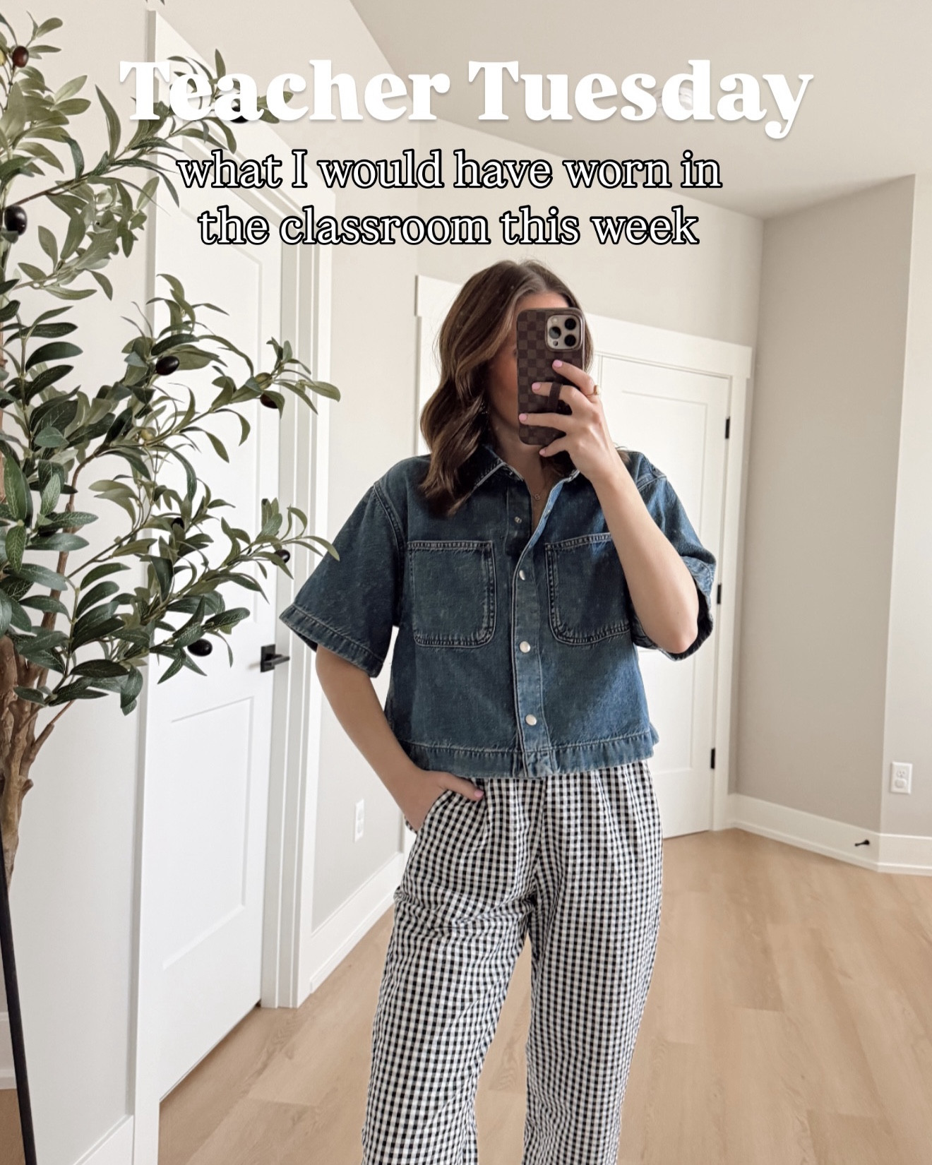 Teacher Tuesday 🍎 what I would have worn in the classroom this week.

Teacher outfits, teacher style, classroom outfits, what to wear, pull on pants, style over 30