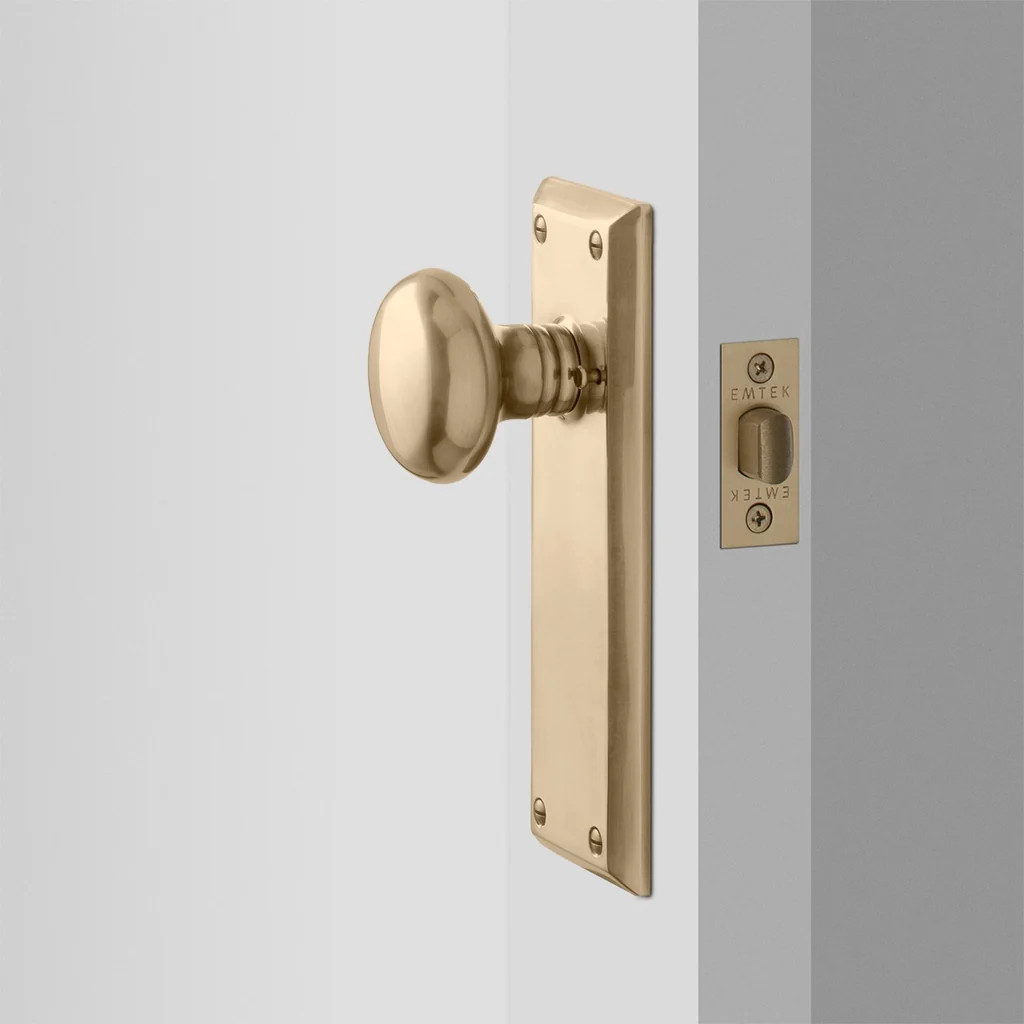 Freeport Large Door Set with Portsmouth Knob - Antique Brass | Schoolhouse