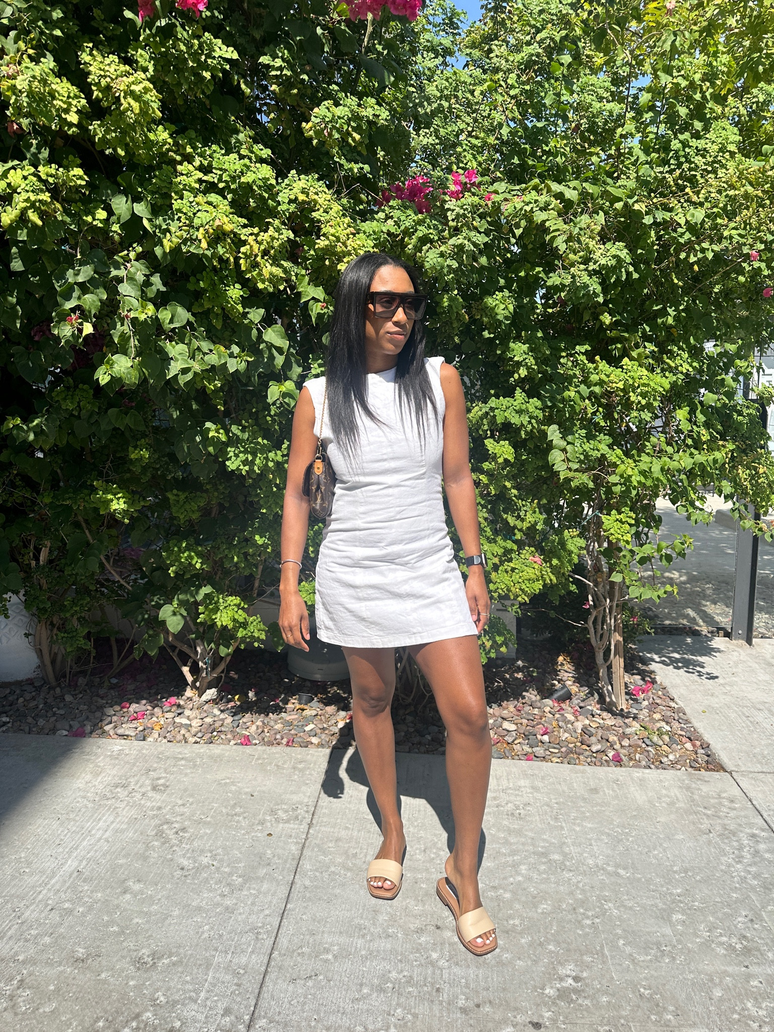 The perfect white linen dress👗 

#LTKWorkwear #LTKStyleTip #LTKShoeCrush