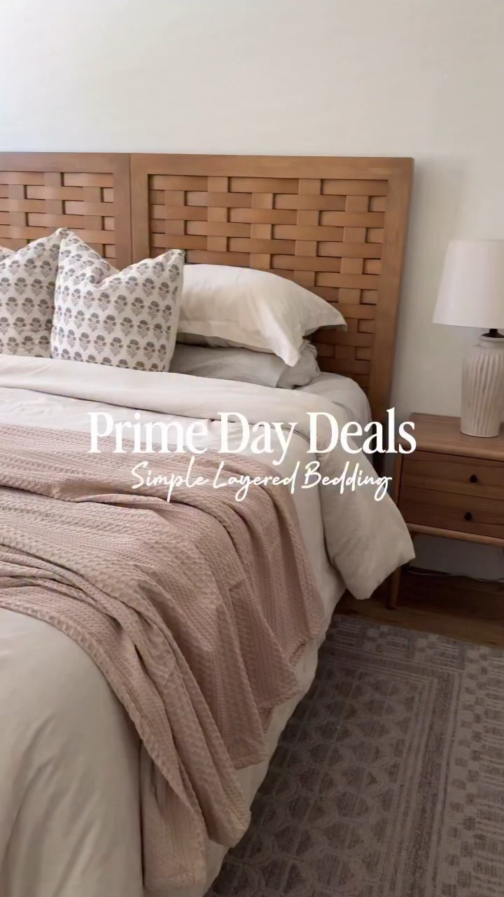 Simple Layered Bedding from Amazon 

Set so good I’ve bought it 3 times! Comes in a ton of colors, fits in your washer and also comes oversized to fit your bed! 👏🏼👏🏼 

On sale for less than $60 for Prime Day ✨✨

Comment “BEDDING” and I’ll send you the link!

https://www.amazon.com/shop/leslie_stokes_/photo/amzn1.shoppablemedia.v1.091d79c5-61df-475c-b076-23900967dad5?ref_=aipsfphoto