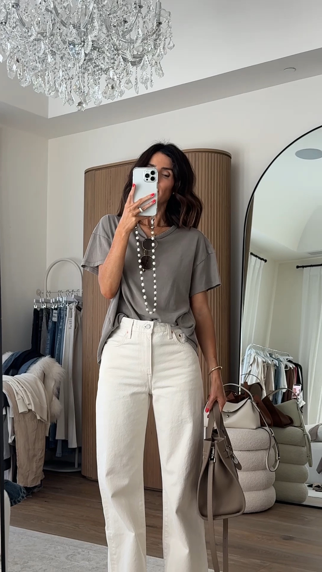 Picked up these high waisted jeans from Nordstrom and I love the bone color😍 I’m just shy of 5-7” wearing a size 25! #stylinbyaylin #aylin #nordstrom

#LTKgrwm #LTKootd #LTKSeasonal