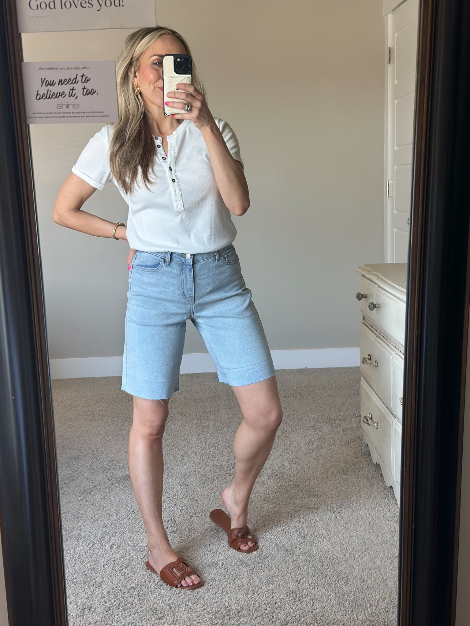 Bermuda shorts from Walmart that are only $14.98 !

True to size.

#LTKFindsUnder50 #LTKStyleTip