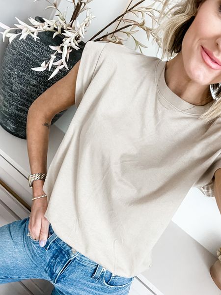 This $10 tee has been a best seller for weeks! I am wearing an XS! A great casual piece that you can dress up or down 👏

Loverly Grey, summer outfit idea

#LTKSeasonal #LTKFind #LTKstyletip