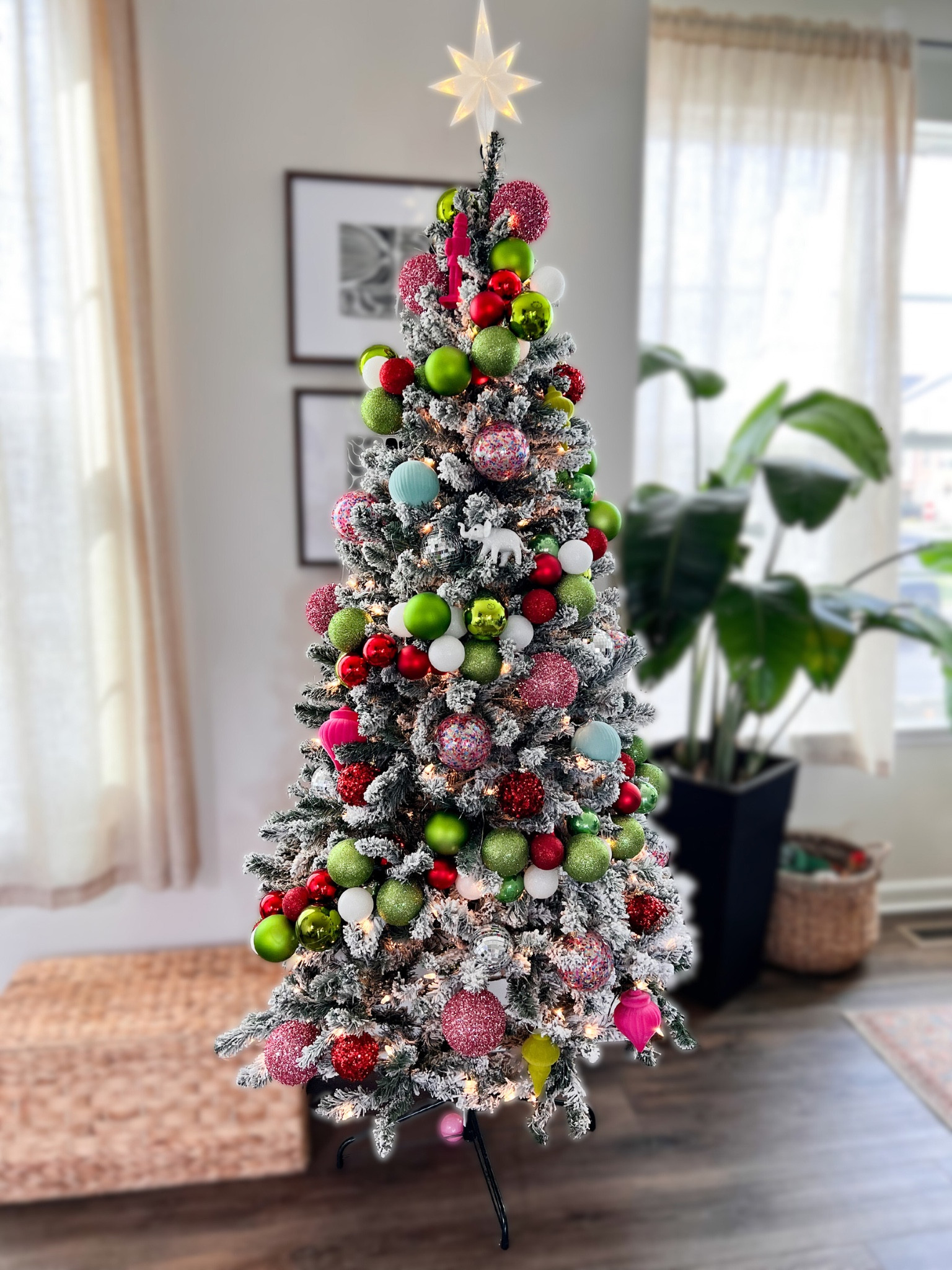 Colorful Christmas tree decor

#LTKHoliday #LTKHome #LTKSeasonal