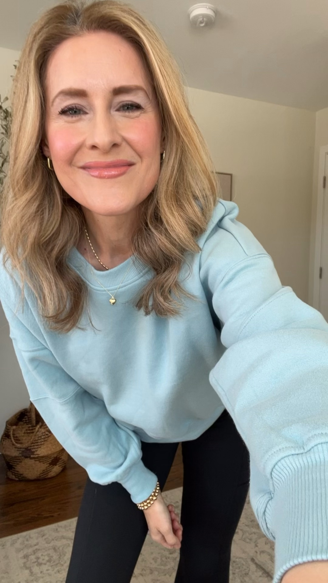 As a sweatshirt connoisseur I have to say this Walmart one is a 10/10, comfy fleece, unique seam details, great fit and great price! $16, also comes in yellow or gray. I’m in the size medium. #walmartfashion 

#LTKmomlife