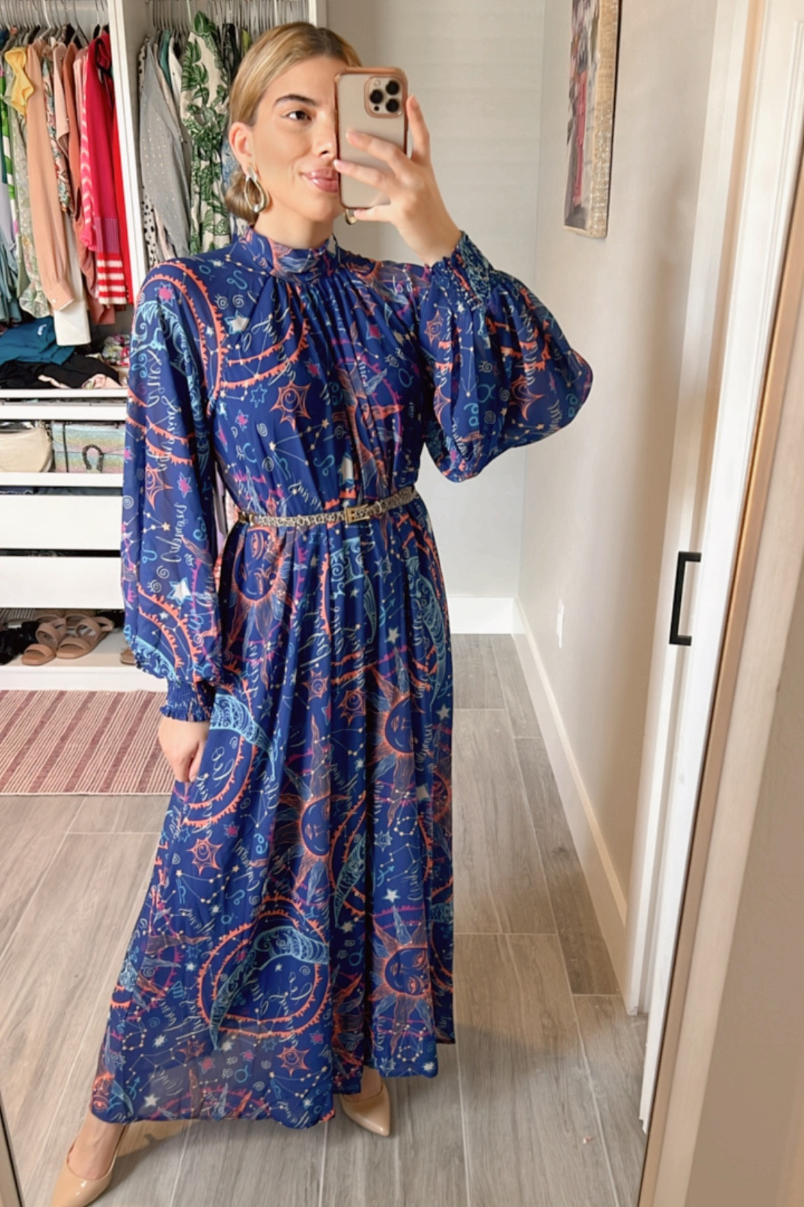 Gorgeous stars and signs print dress. 



Modest maxi dress, horoscopes, constellations dress, astrology dress, maxi dress, long sleeve dress. 

#LTKfindsunder100 #LTKstyletip #LTKHalloween