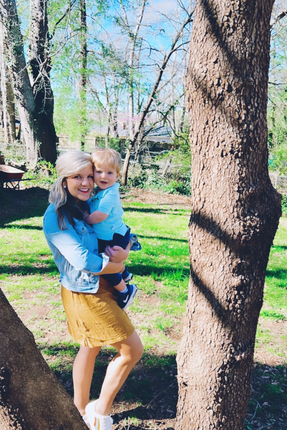 the sun is out and it is a beautttttiffullll day !! 🌞 we are headed back up to the old family house to do some more painting & moving!! 🏡 i am so excited about new adventures with my boys!! 🫶🏽 hope everyone has a great Saturday!! 

#LTKhome #LTKfamily #LTKbaby