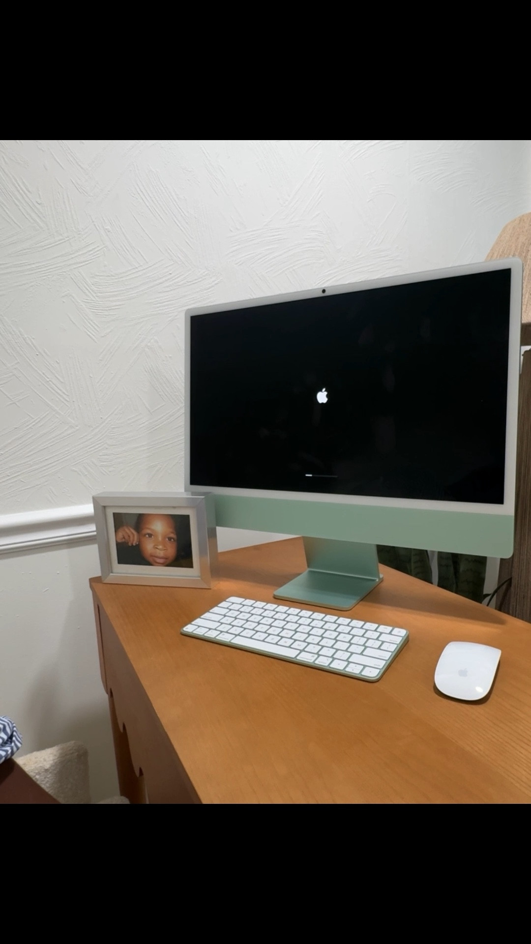 If you’ve been looking for that desktop that makes everything from schoolwork to streaming feel smooth and effortless… this is it. This Apple desktop from @Walmart is seriously the perfect mix of elegant and powerful. Trust me, it’s giving productivity and aesthetic. #AppleDesktop #WalmartTech #BackToSchoolEssentials #iMacFinds #WorkFromHomeSetup #DesktopGoals #StudentMustHaves #TechInspo #StudySetup #ModernWorkspace #WalmartFinds #DeskAesthetic

#LTKHome #LTKFamily #LTKSaleAlert
