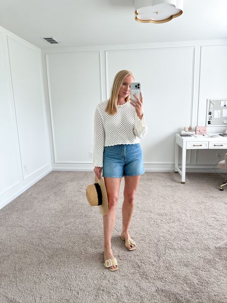 Fun casual vacation look! Wearing size small in the top and 27 in the shorts. Summer outfits // vacation outfits // casual outfits // daytime outfits // denim shorts // Nordstrom tops // beach hats // vacation hats // Nordstrom finds // Nordstrom fashion 

#LTKTravel #LTKSeasonal #LTKStyleTip